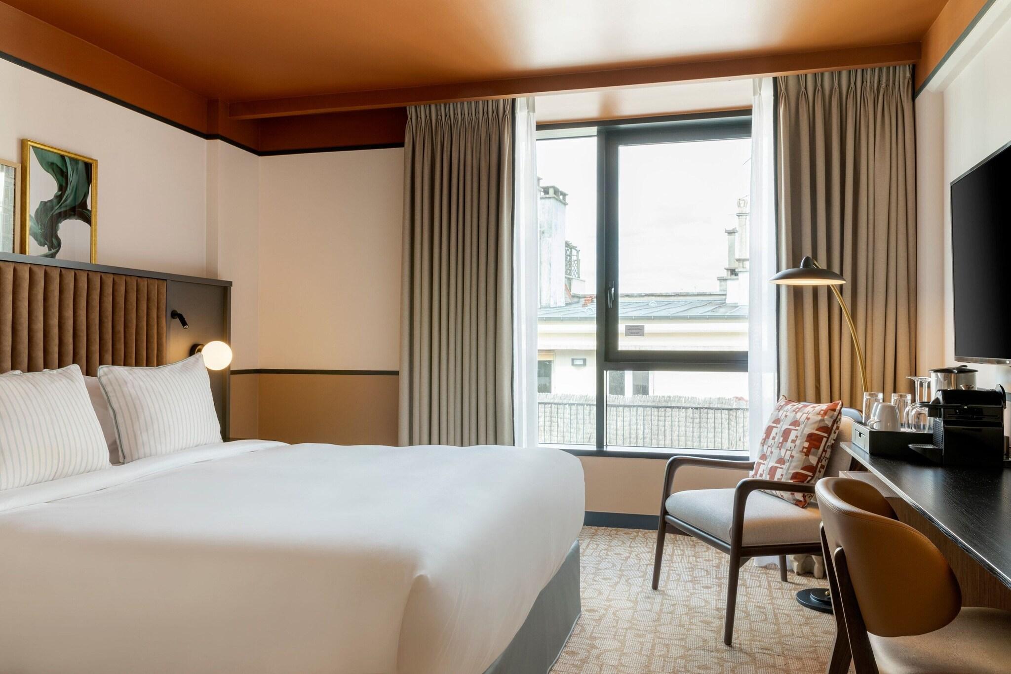 Double King Size Bed