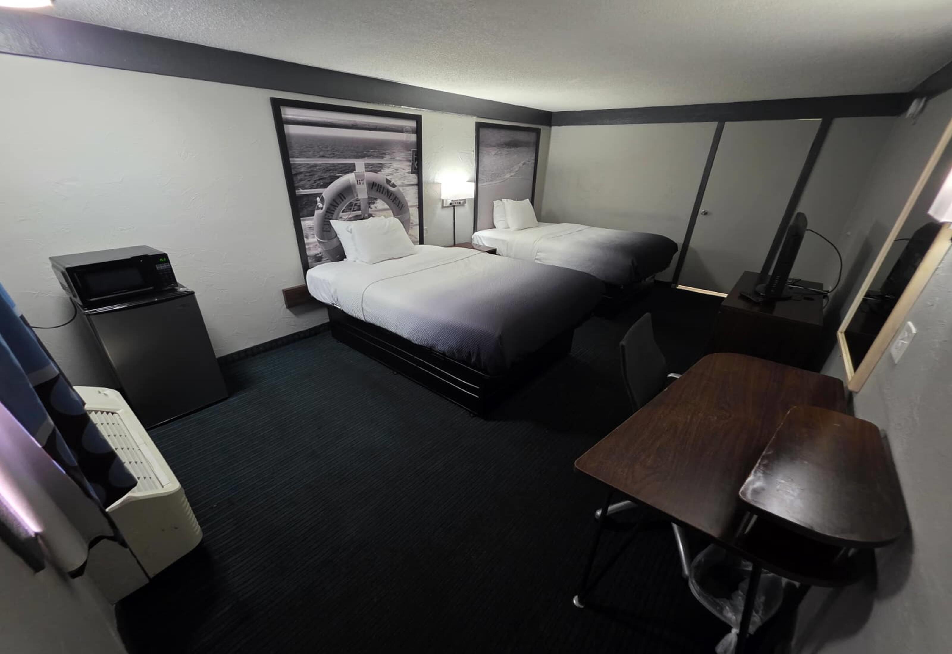 Quadruple Two Double Beds