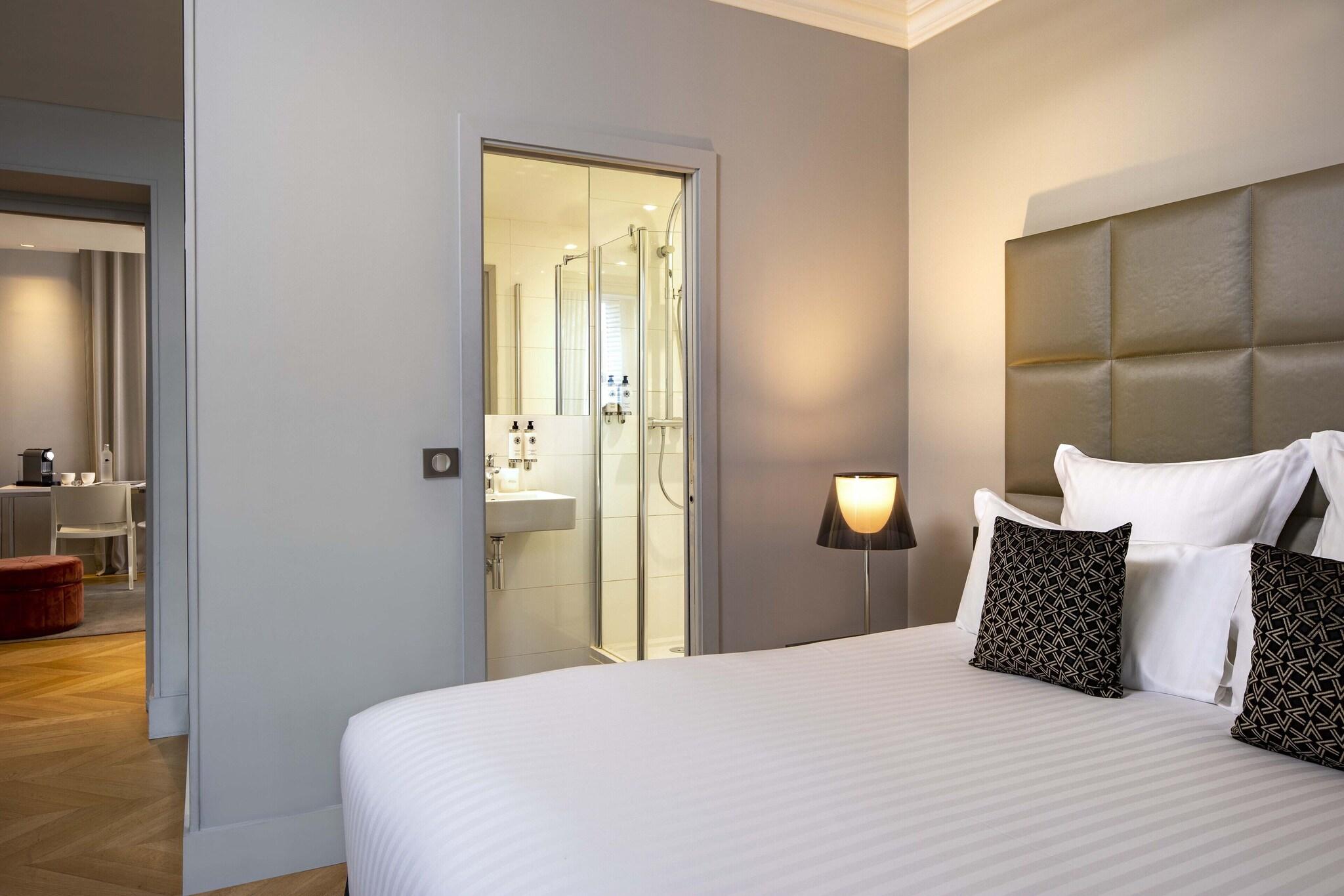 Suite with Double Bed