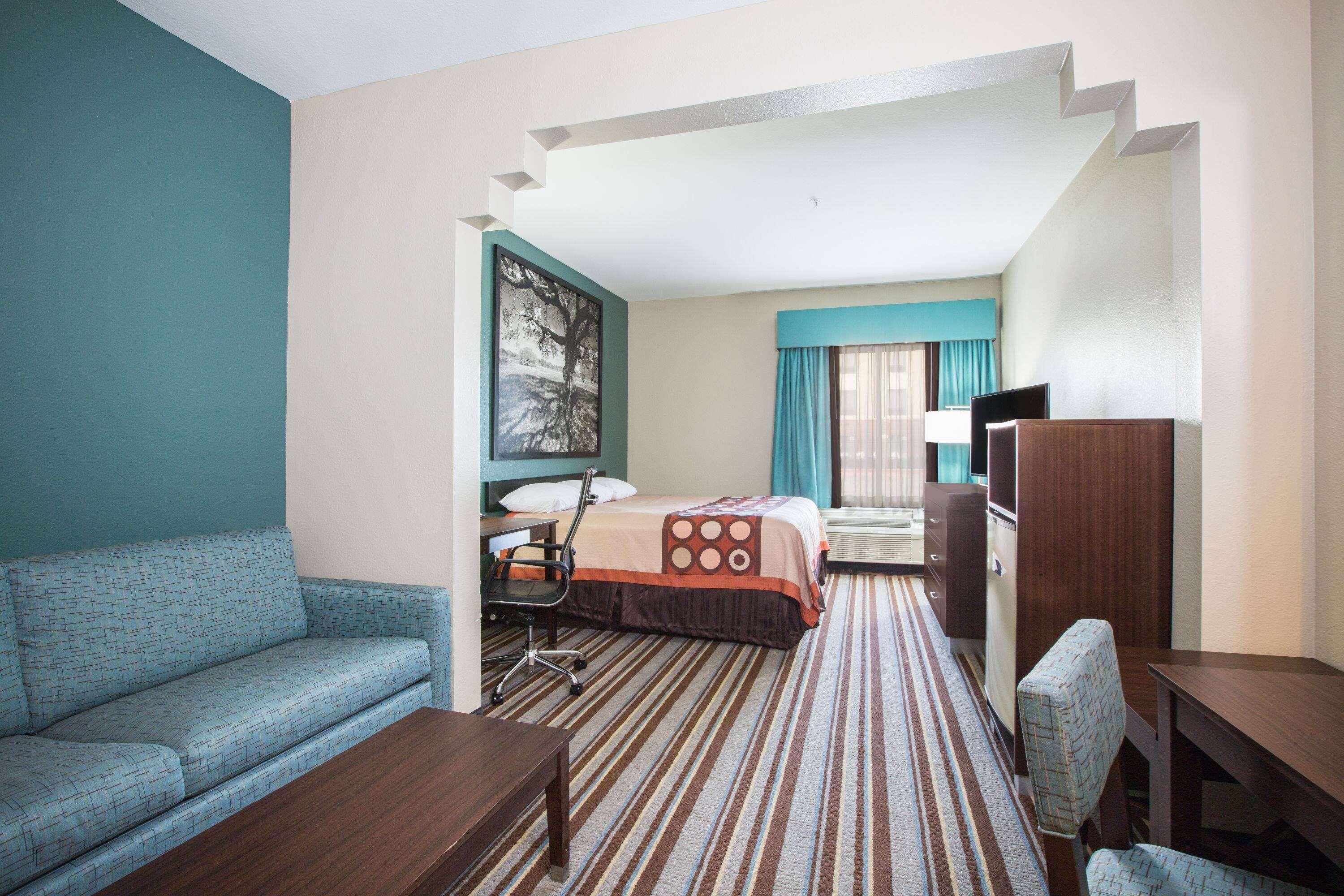 Double King Bed Non Smoking