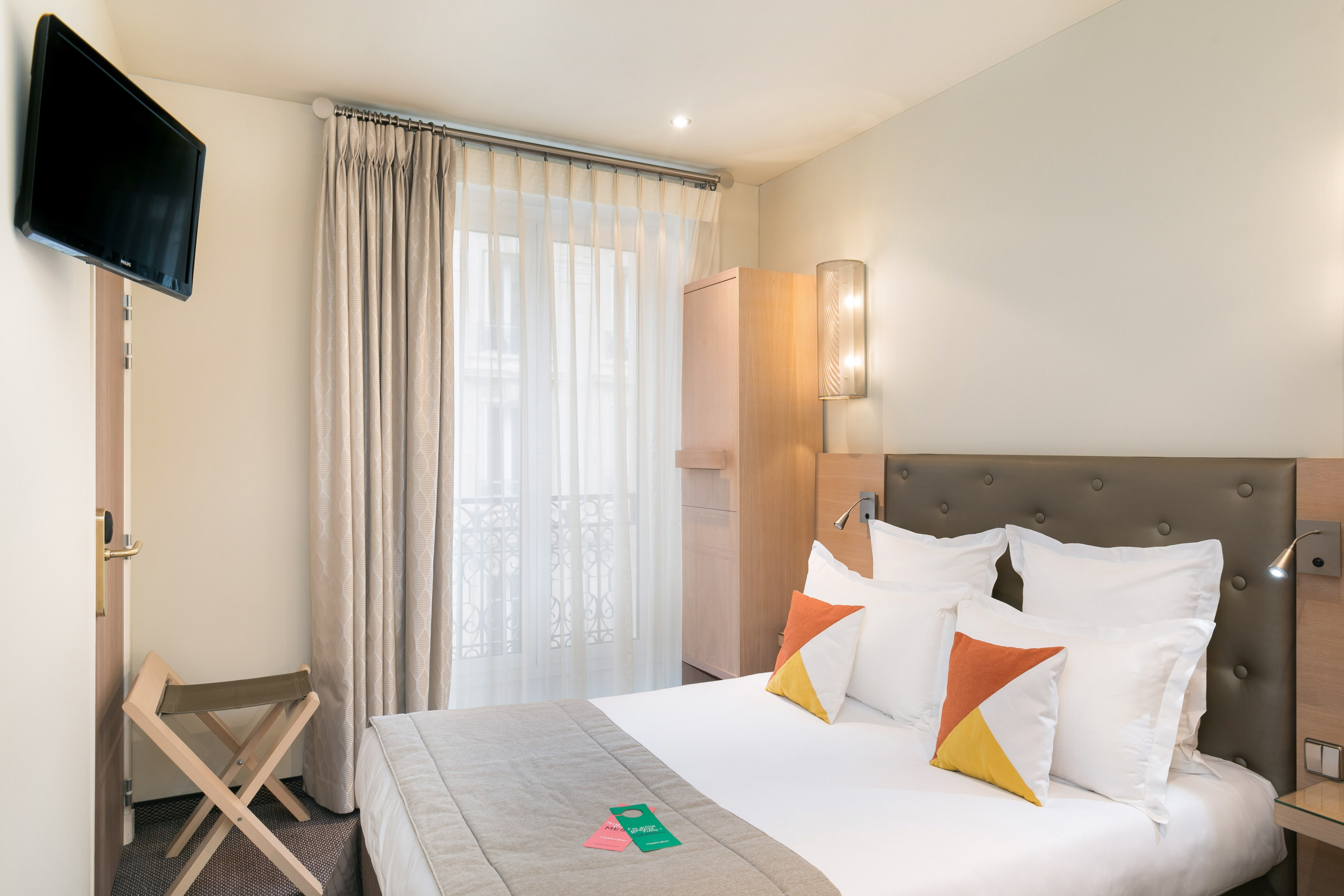 Double Connecting Room