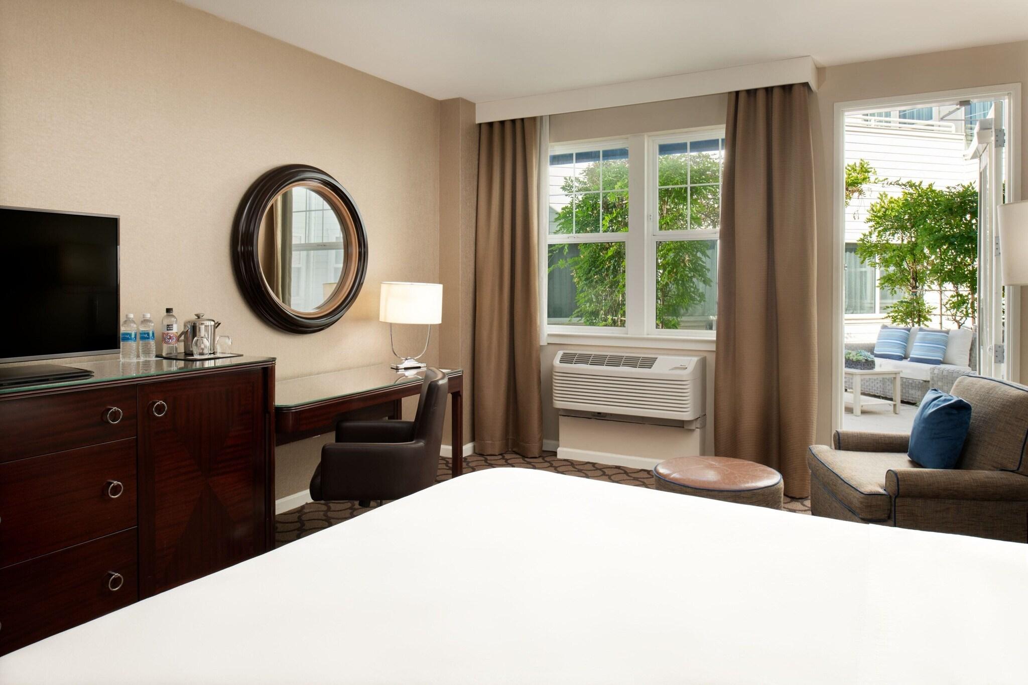 Double Garden View King Bed