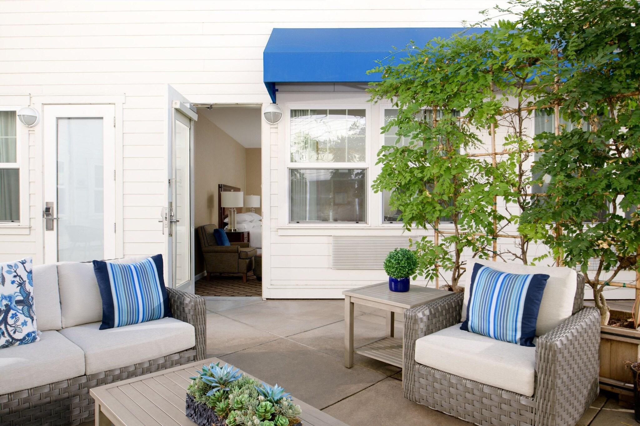 Quadruple Garden View Two Queen Beds