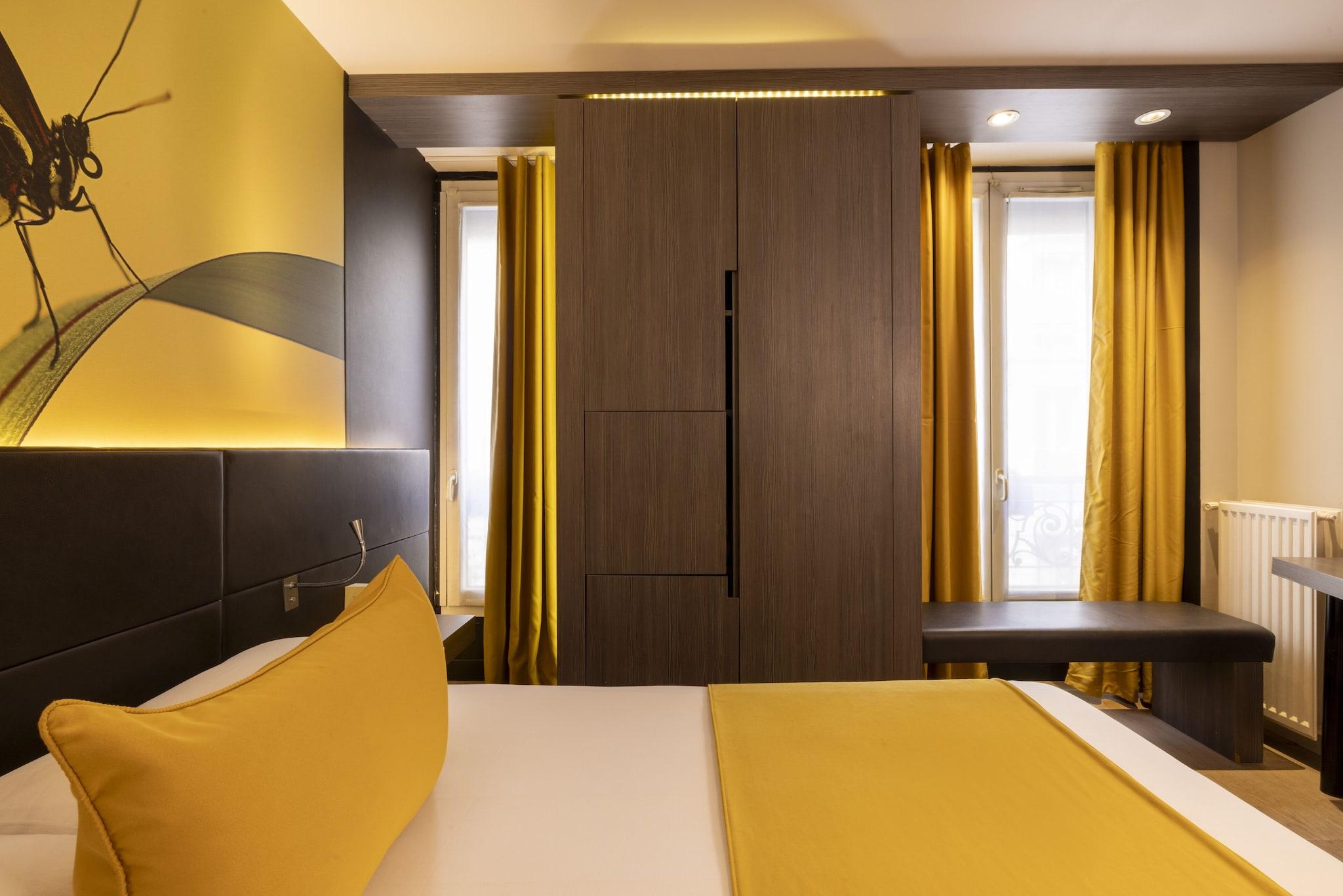 Double Queen Size Bed