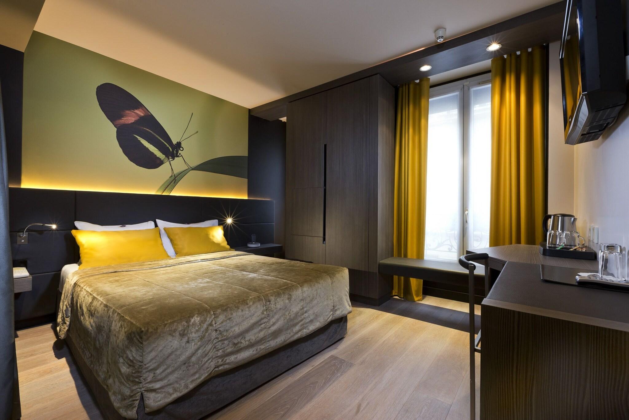 Double Queen Size Bed