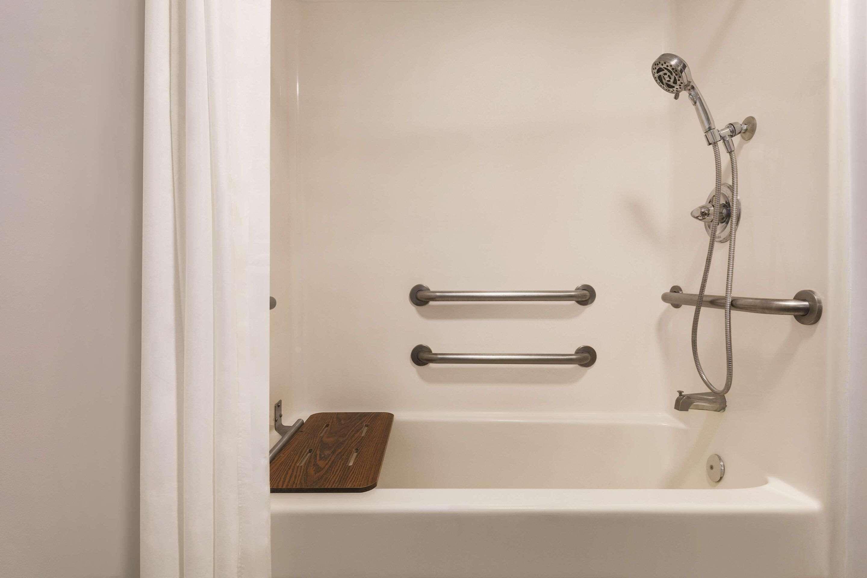 Double Accessible King Size Bed