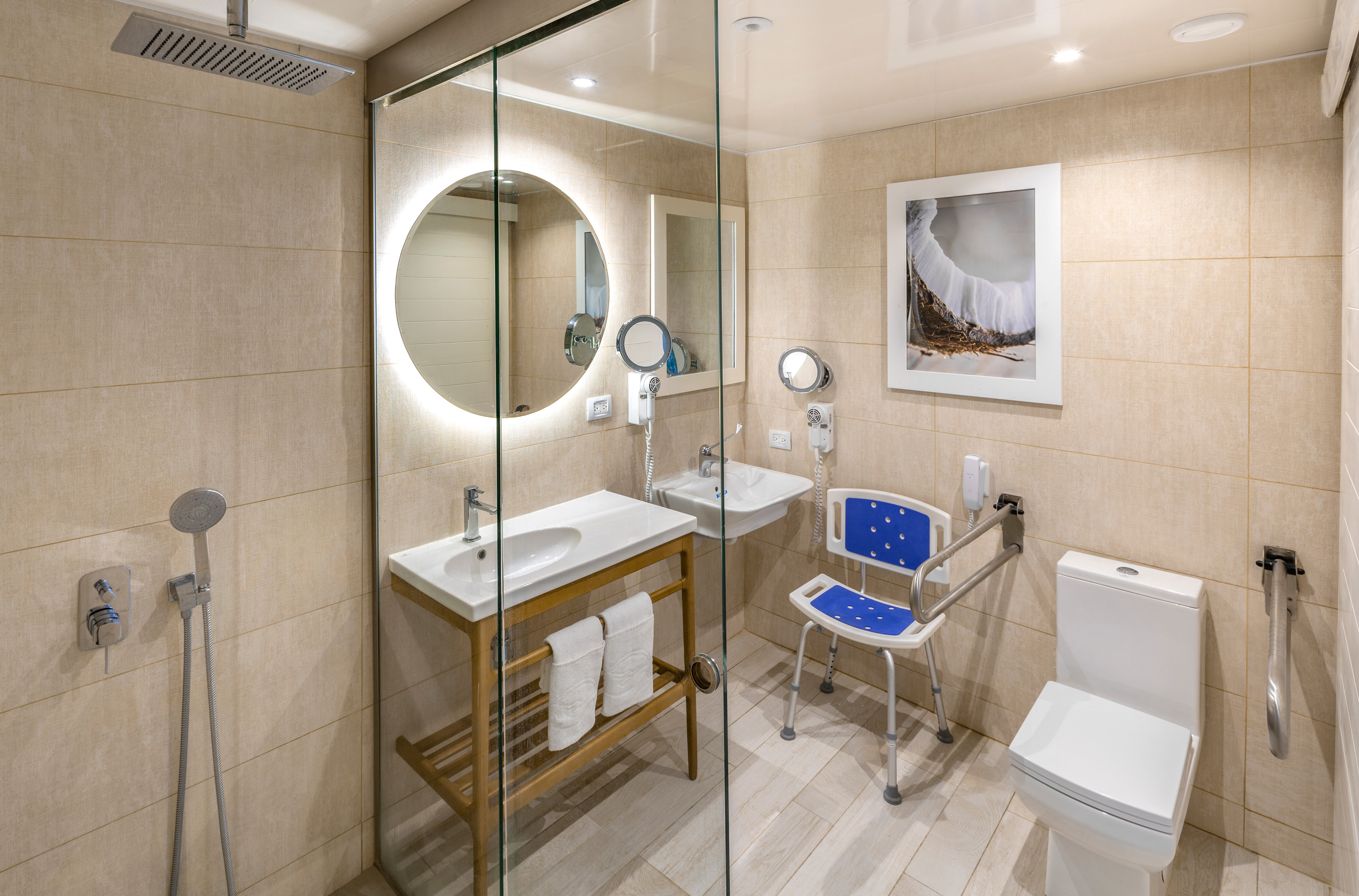 Family Room Capacity 3