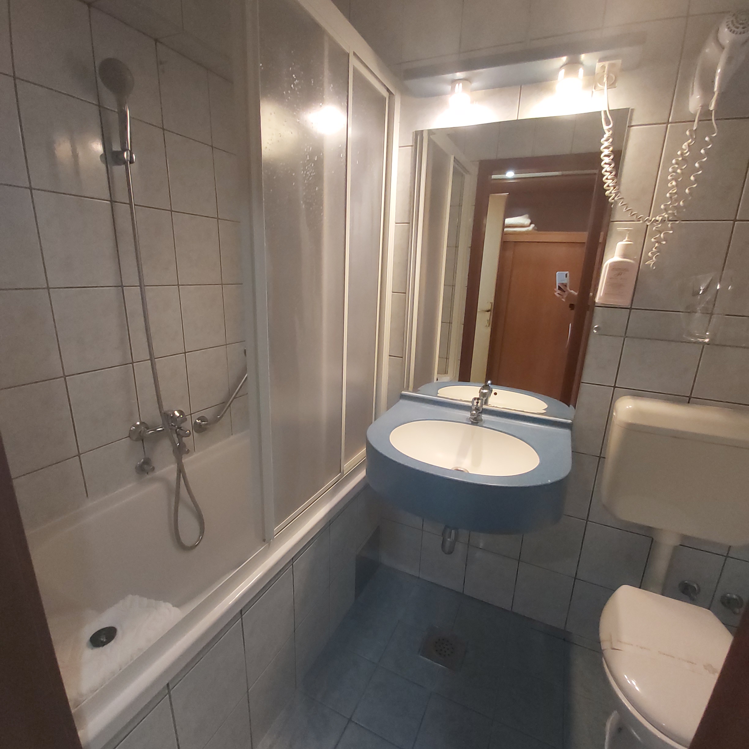 Double Single with Balcony