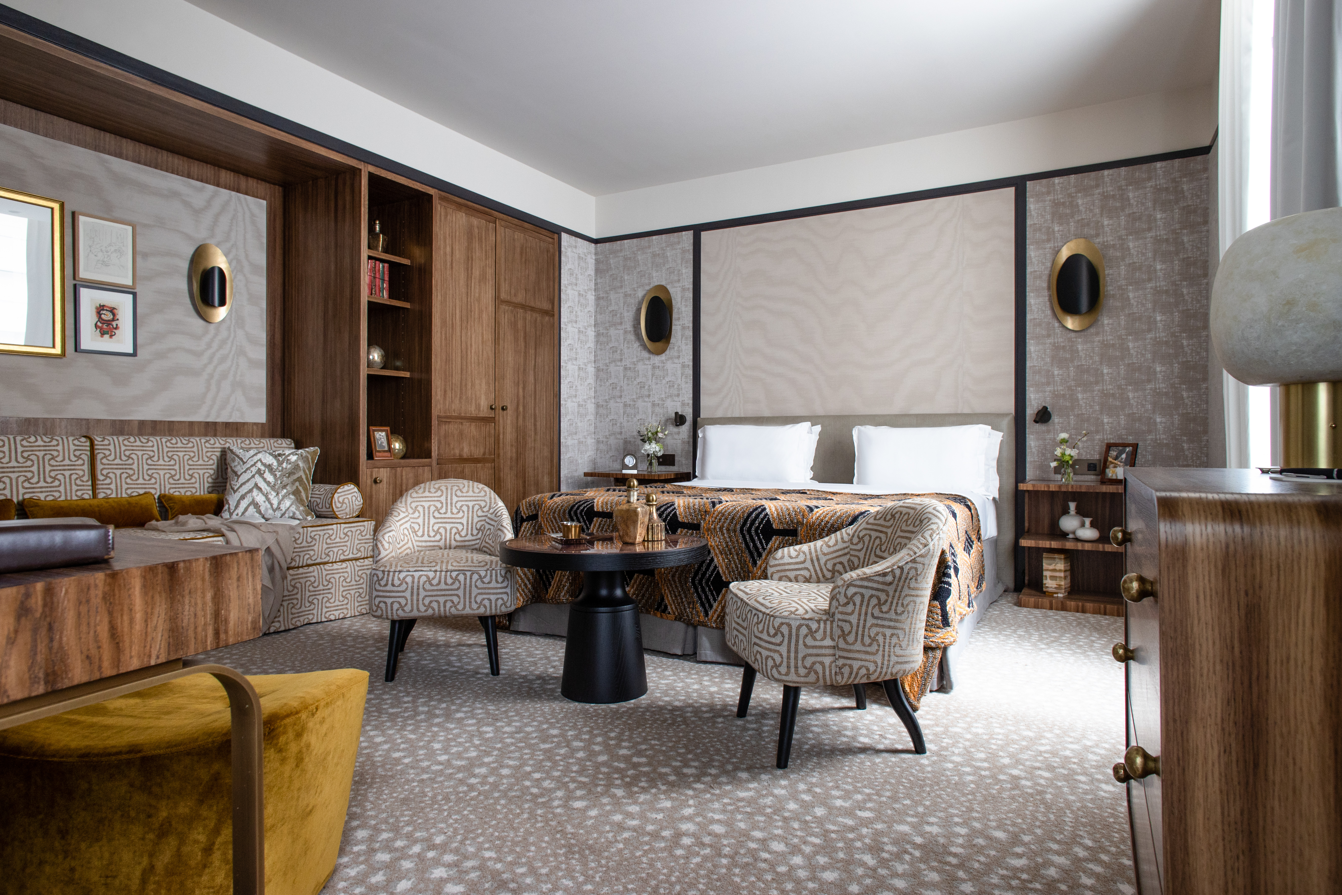 Apartment Two Bedrooms Three Bathrooms