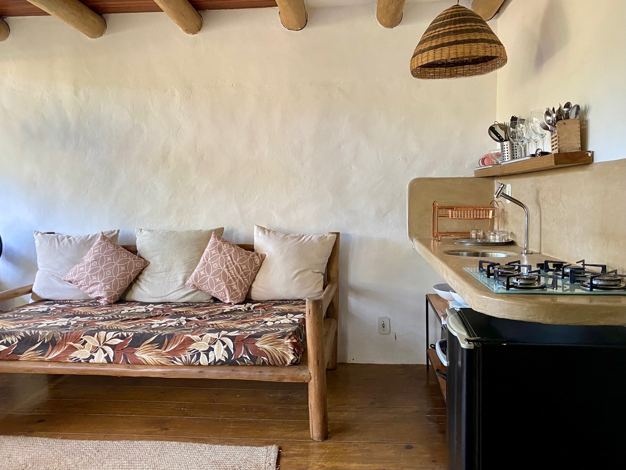 Home Two Bedrooms One Bathroom