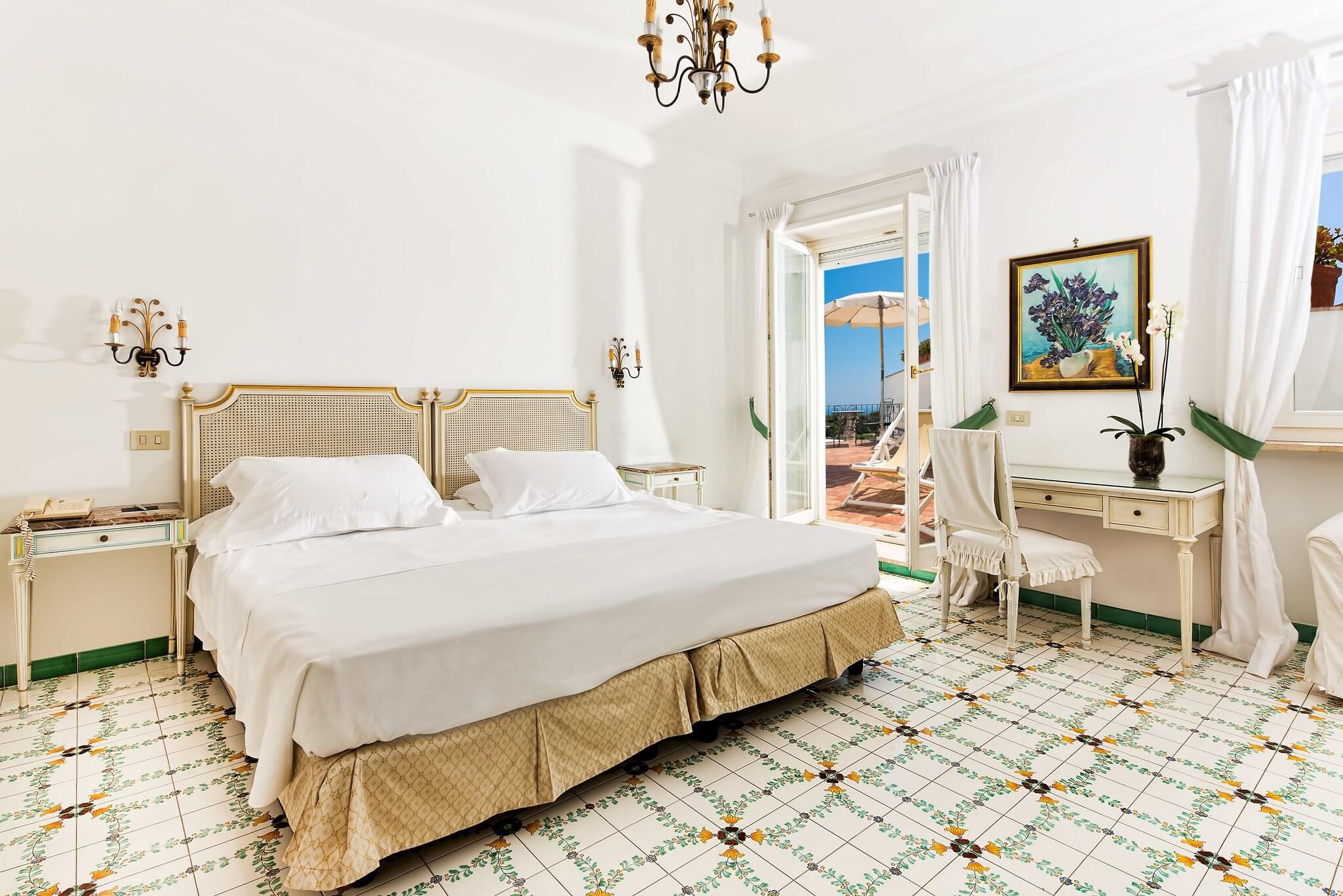 Double Deluxe with Views