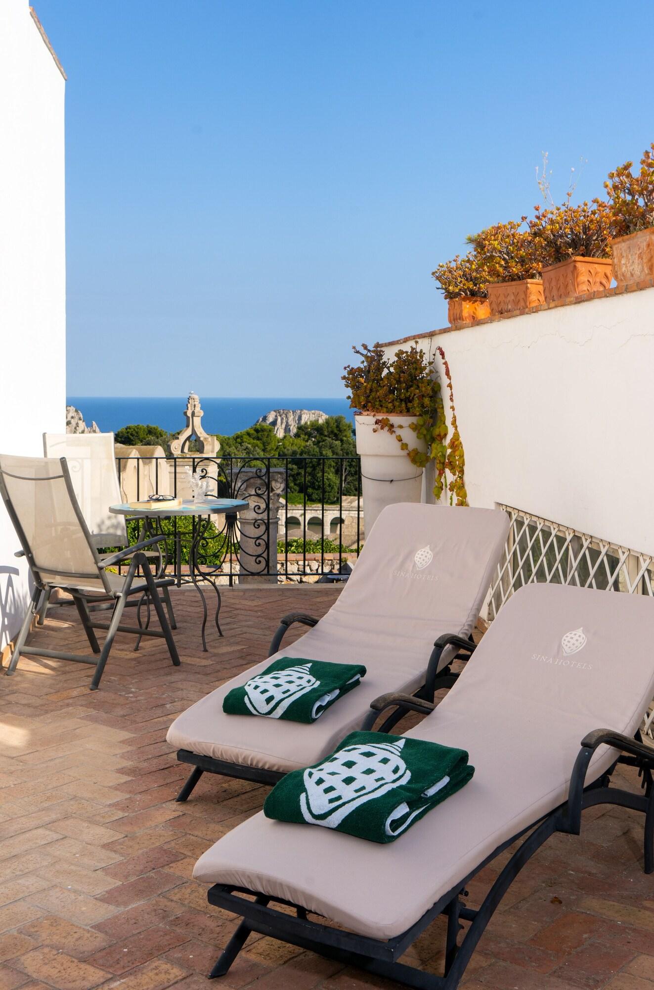 Double Deluxe with Views