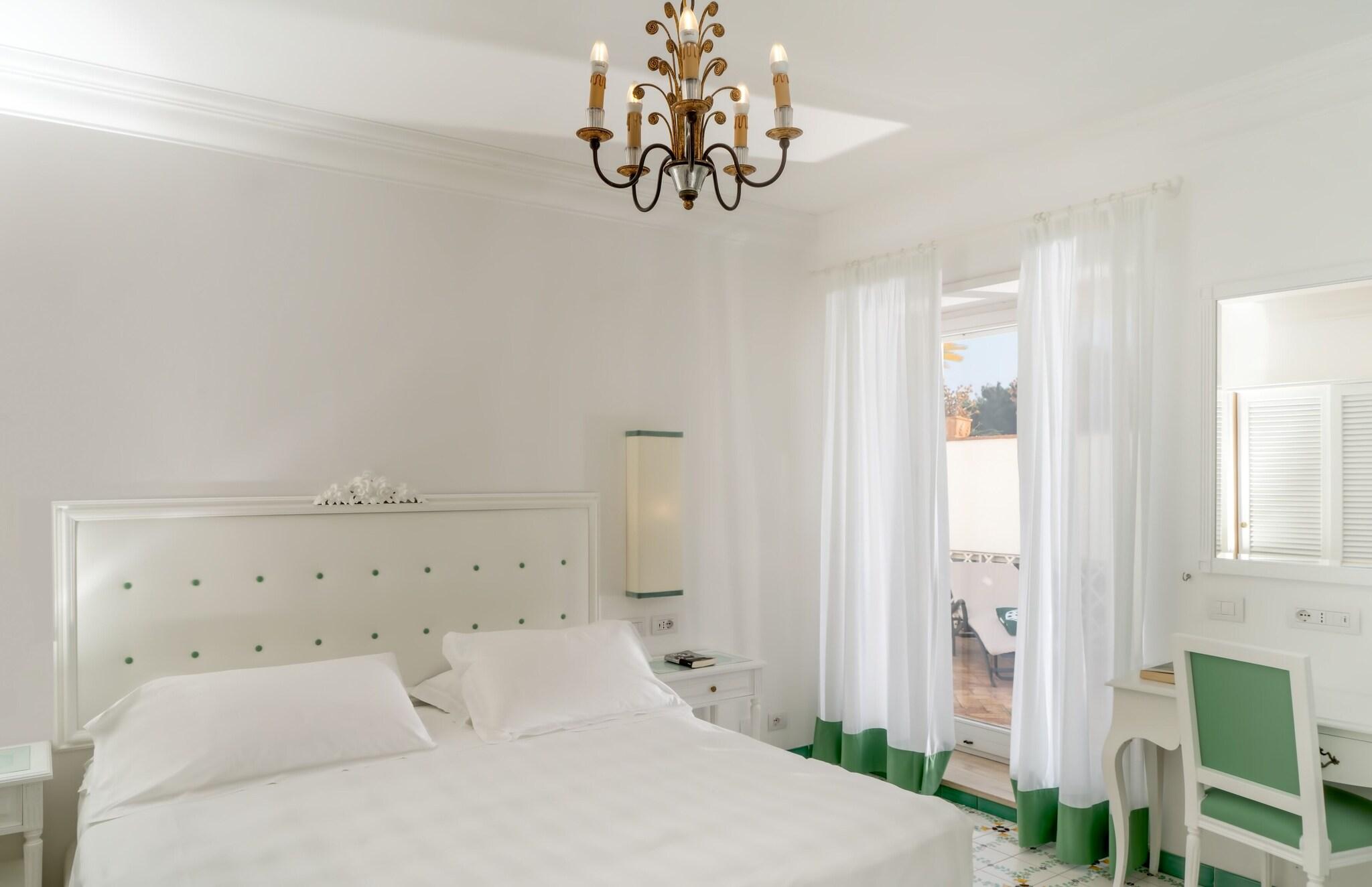 Double Deluxe with Views