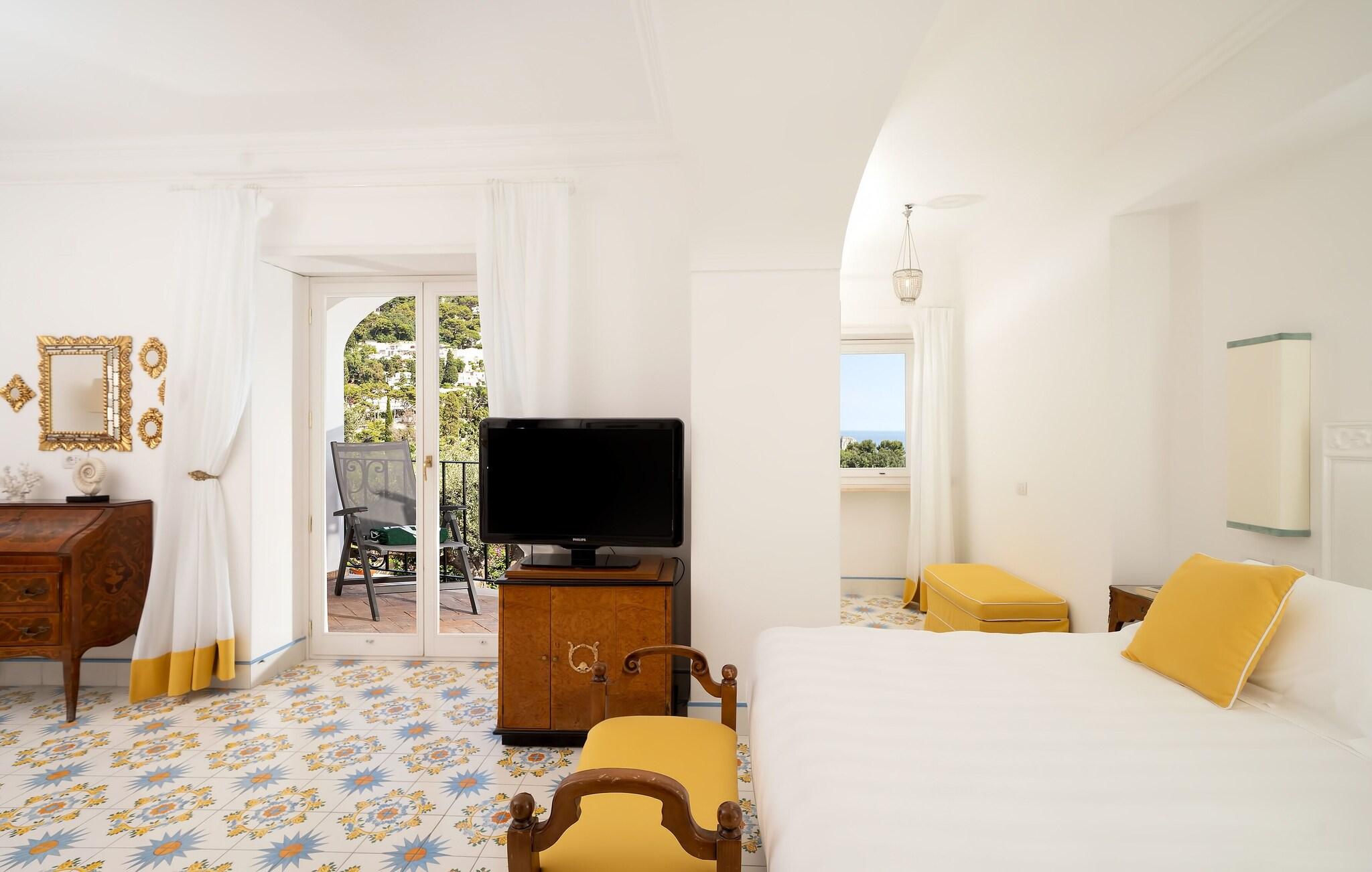 Junior Suite Sea View with Balcony