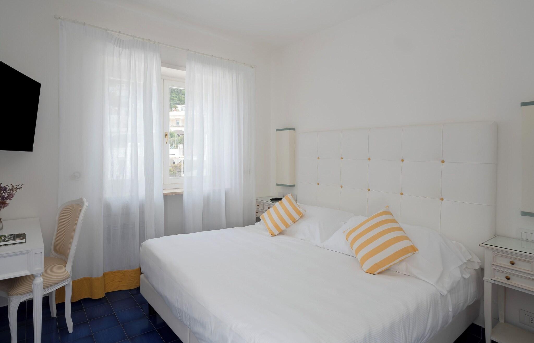 Junior Suite Sea View with Balcony