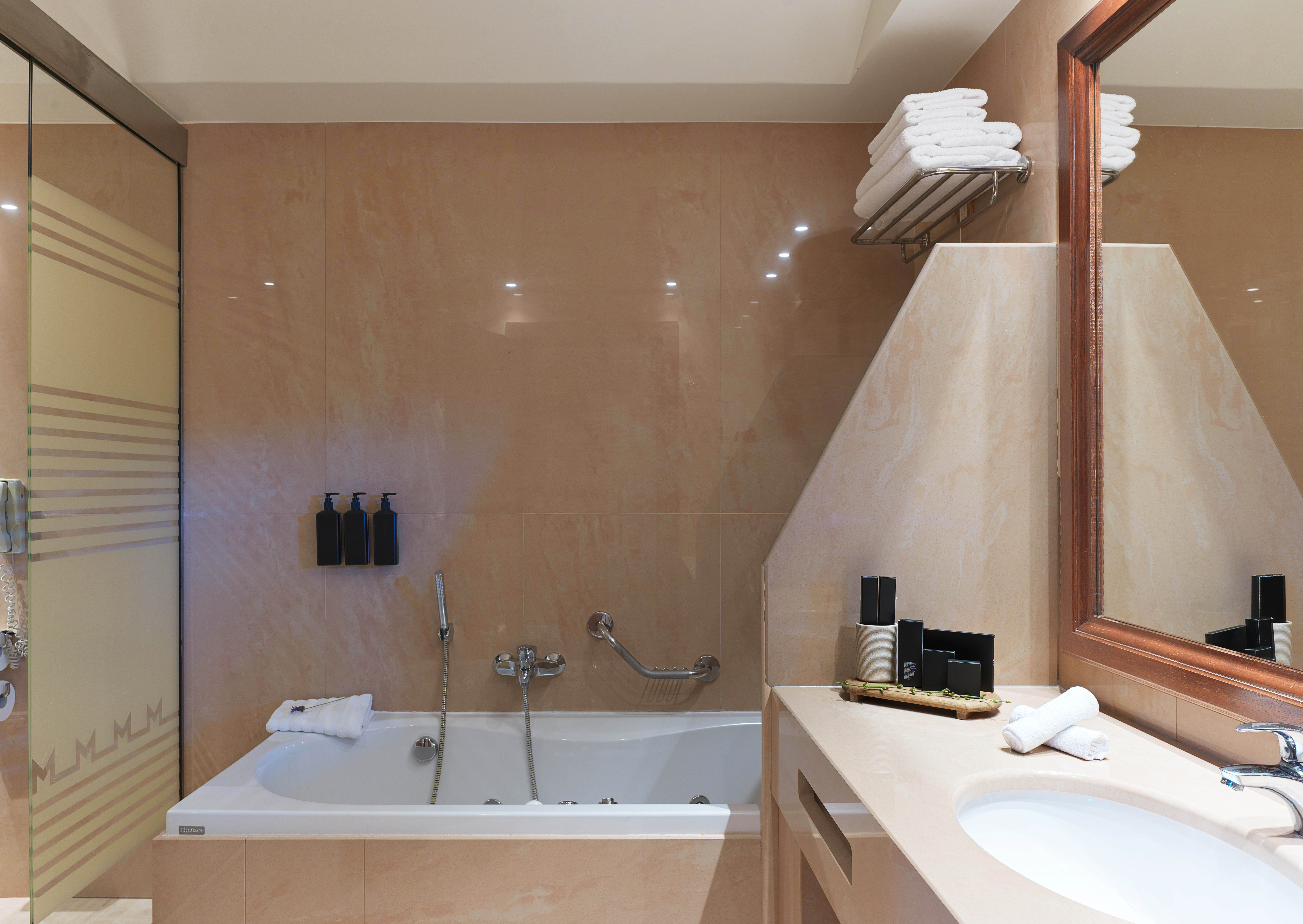 Double Deluxe Pool View