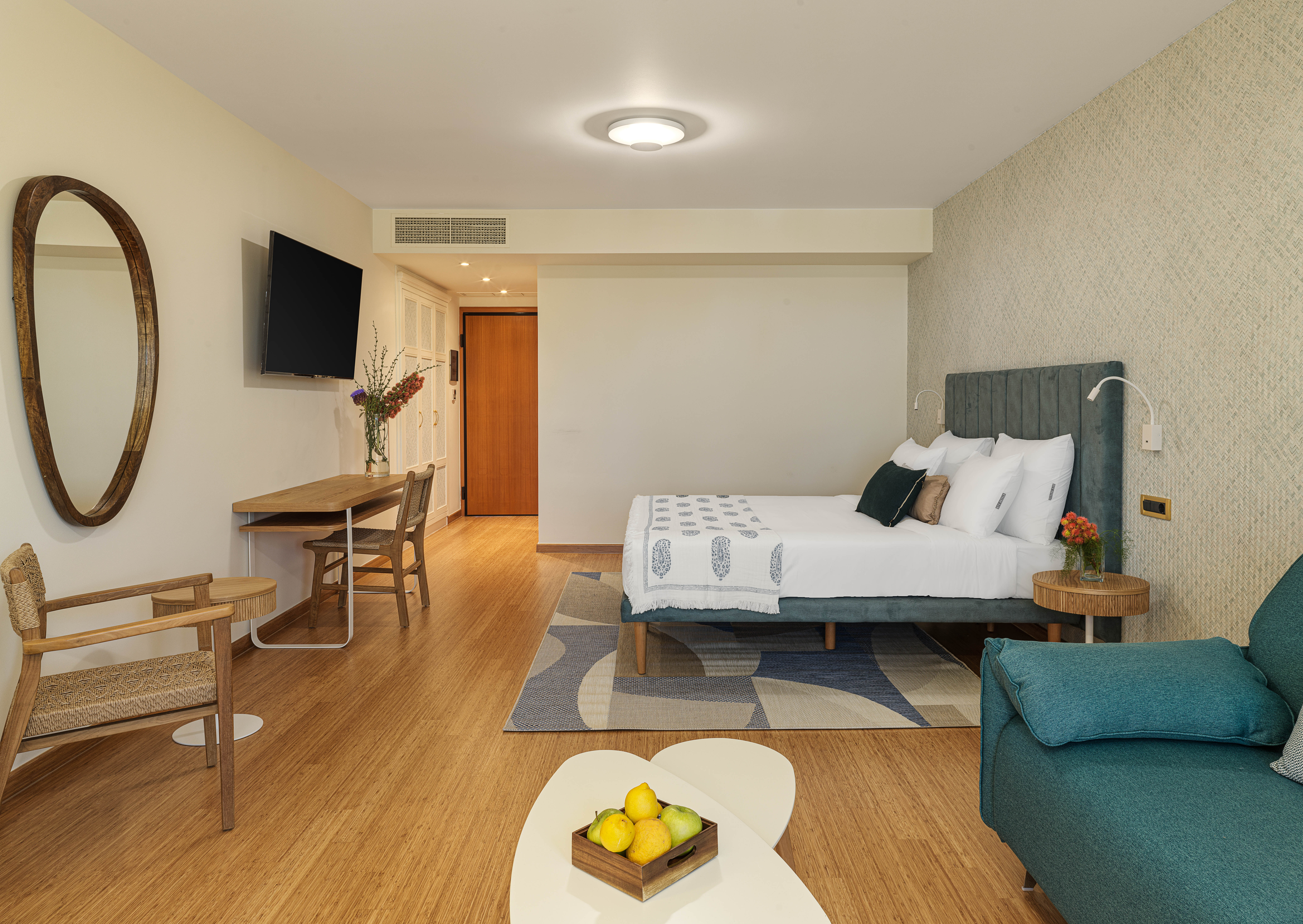 Family Room Deluxe Sea View