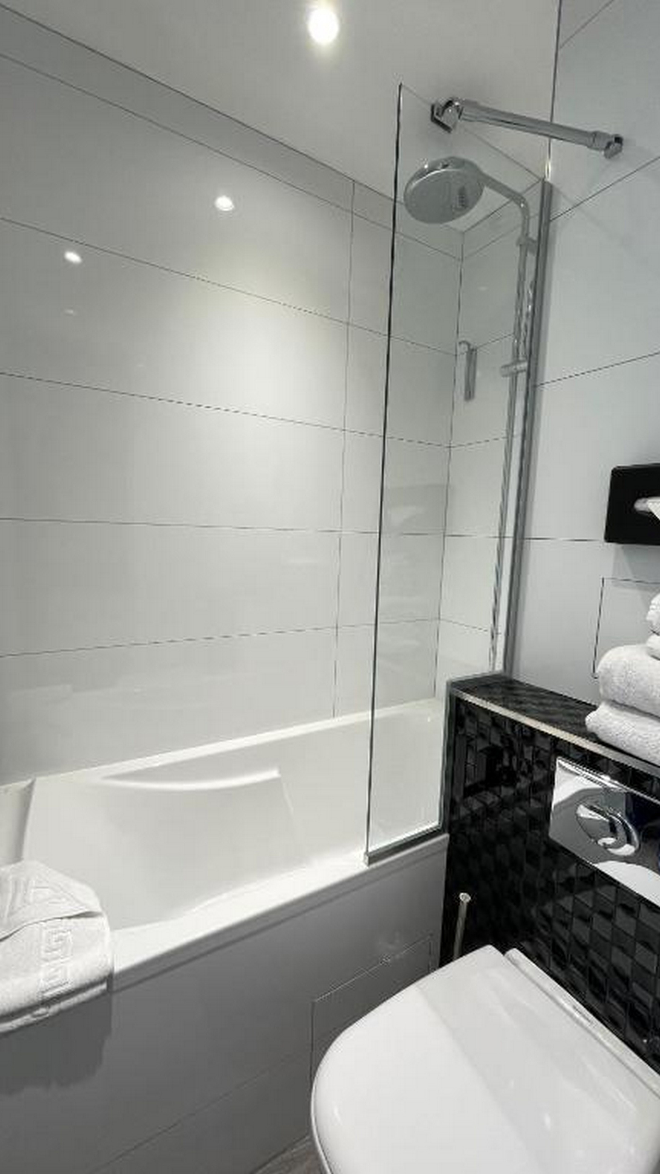 Double or Twin Deluxe