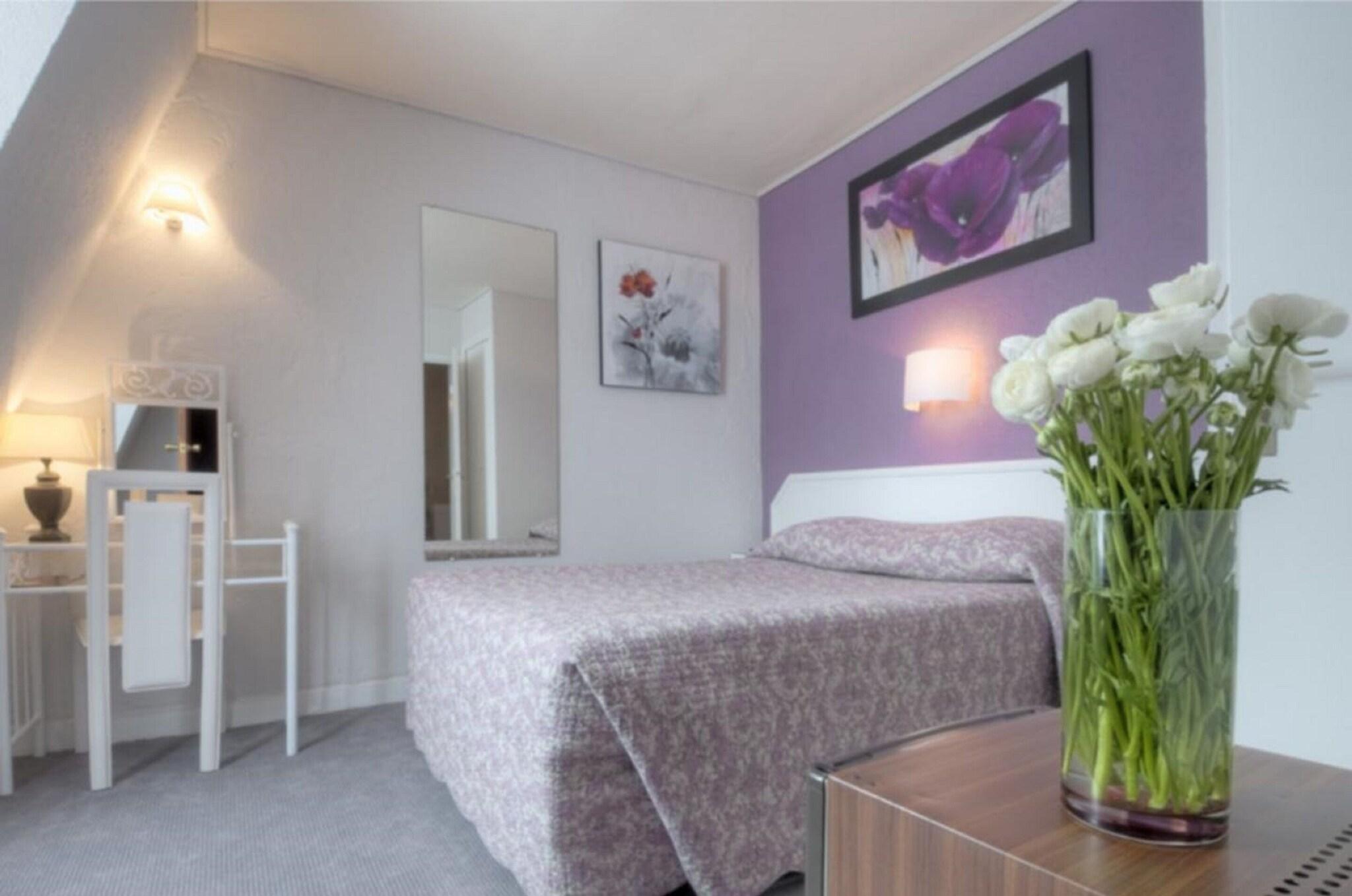 Double Classic Double Bed