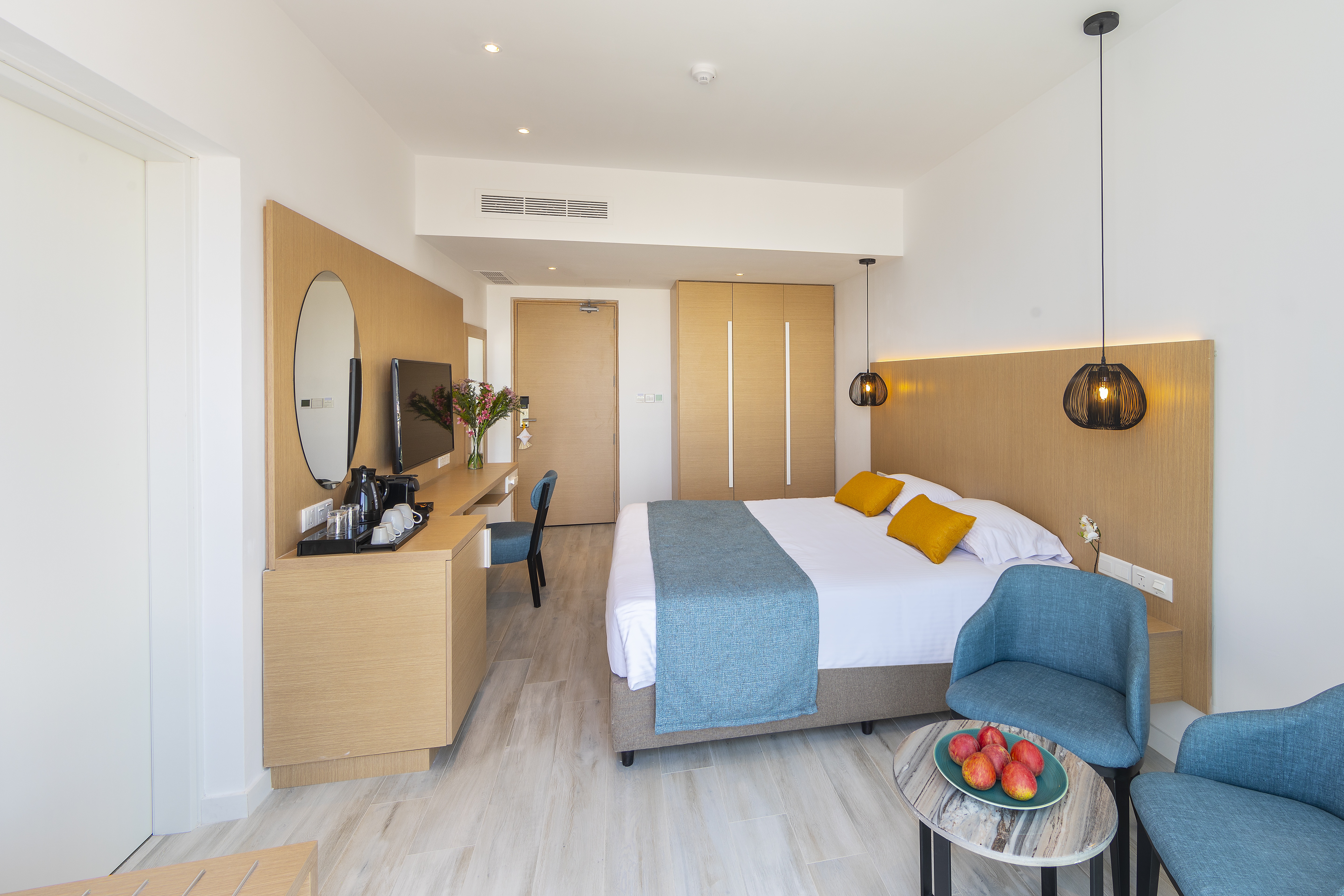 Double or Twin Side Sea View