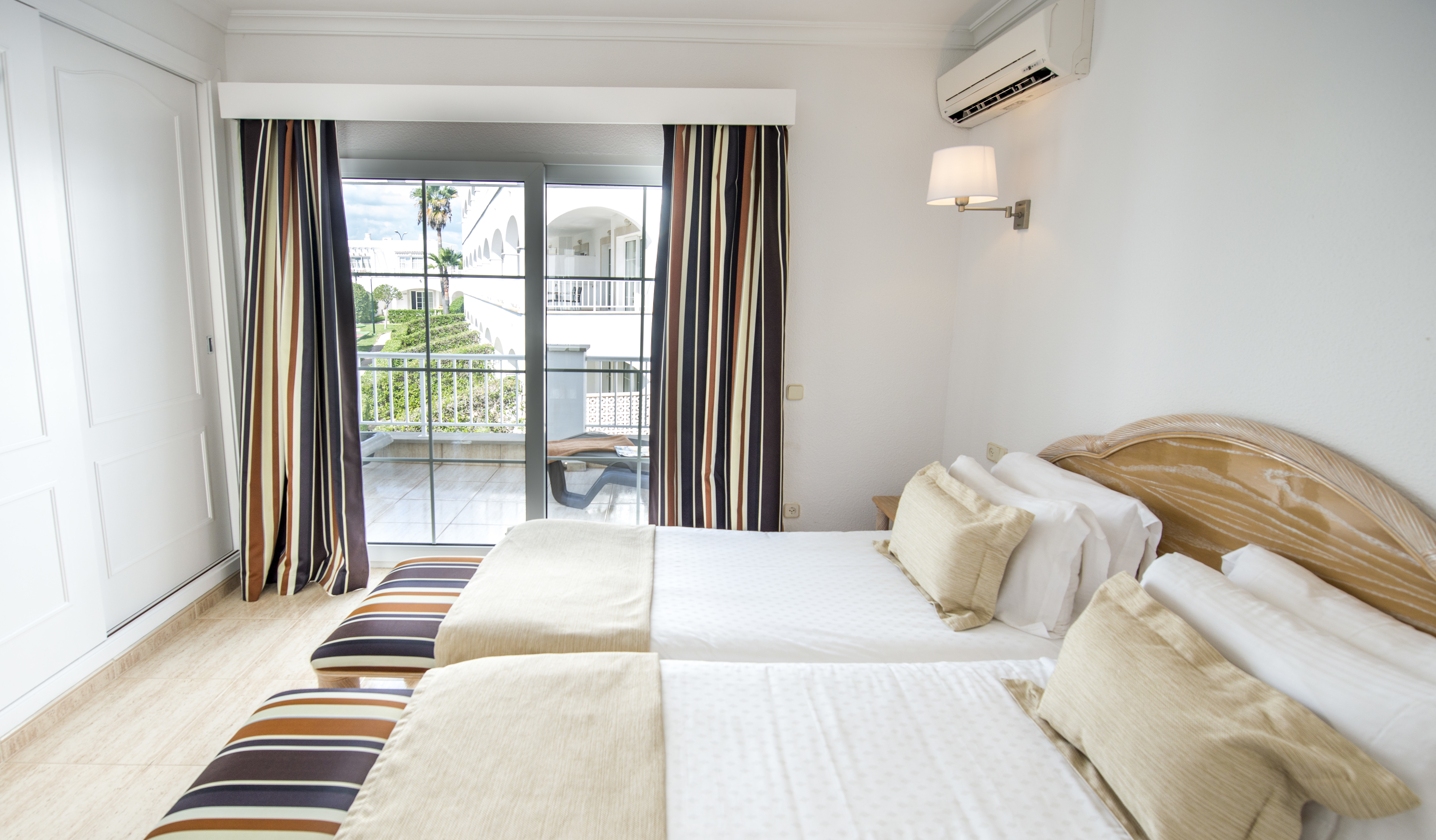 Apartment Capacity 6