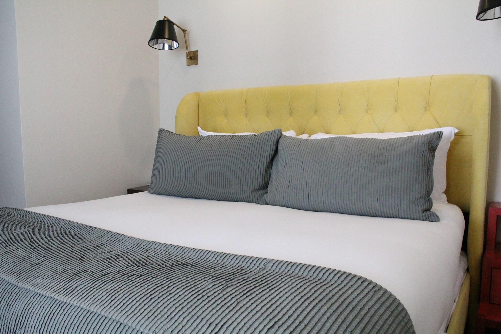 Suite Queen Size Bed