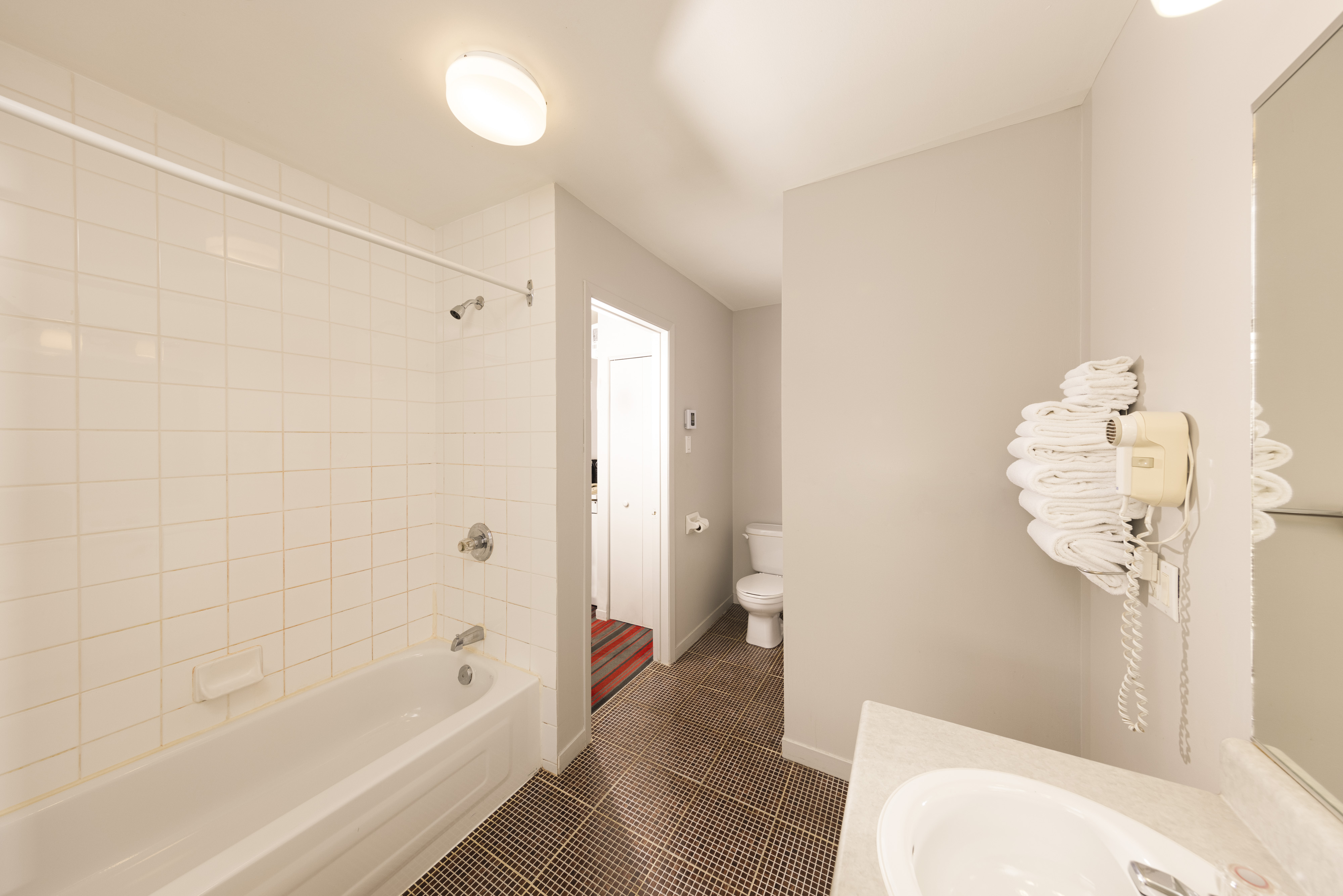 Junior Suite Queen Size Bed