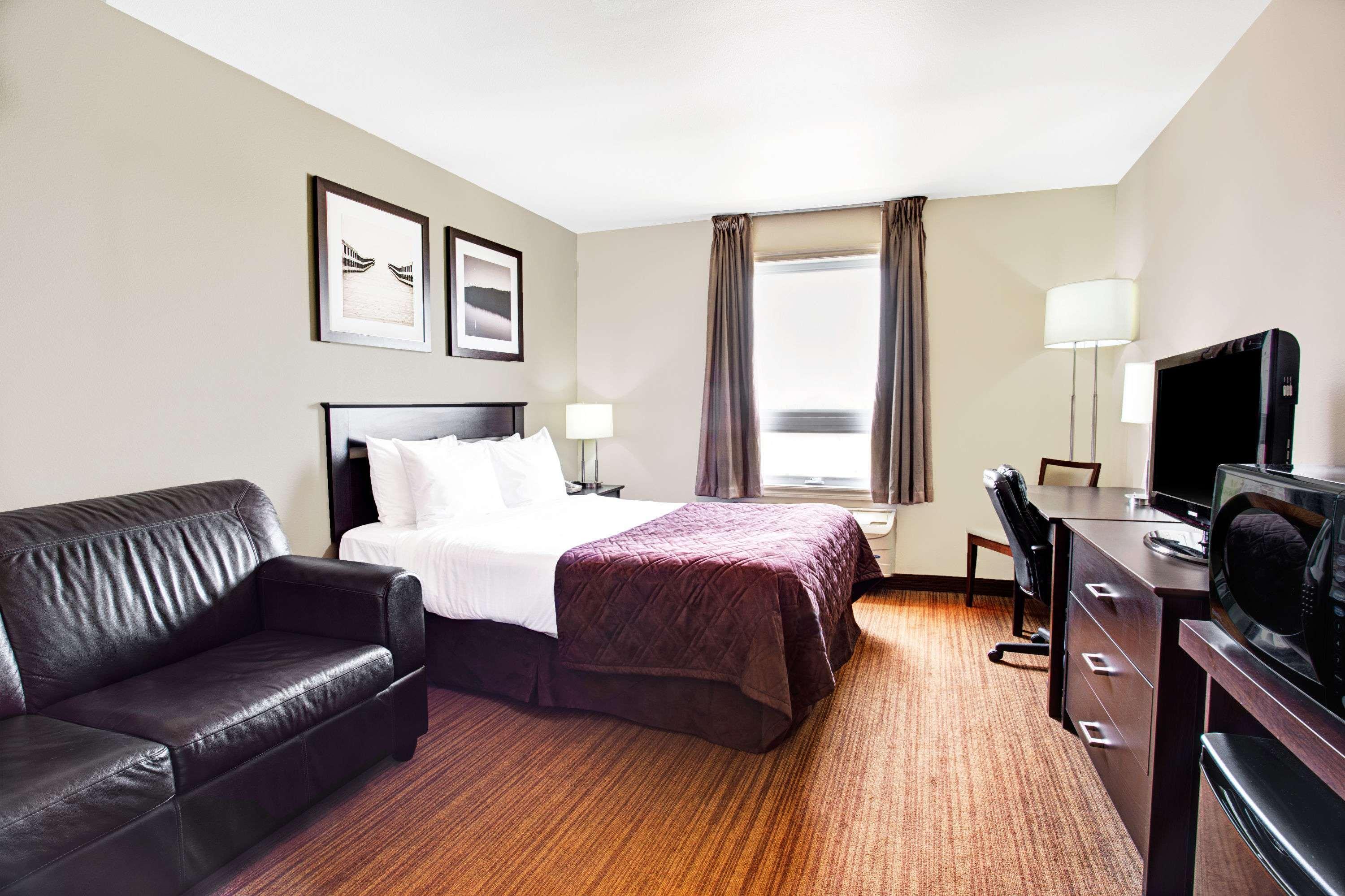 Room Queen Bed Non Smoking