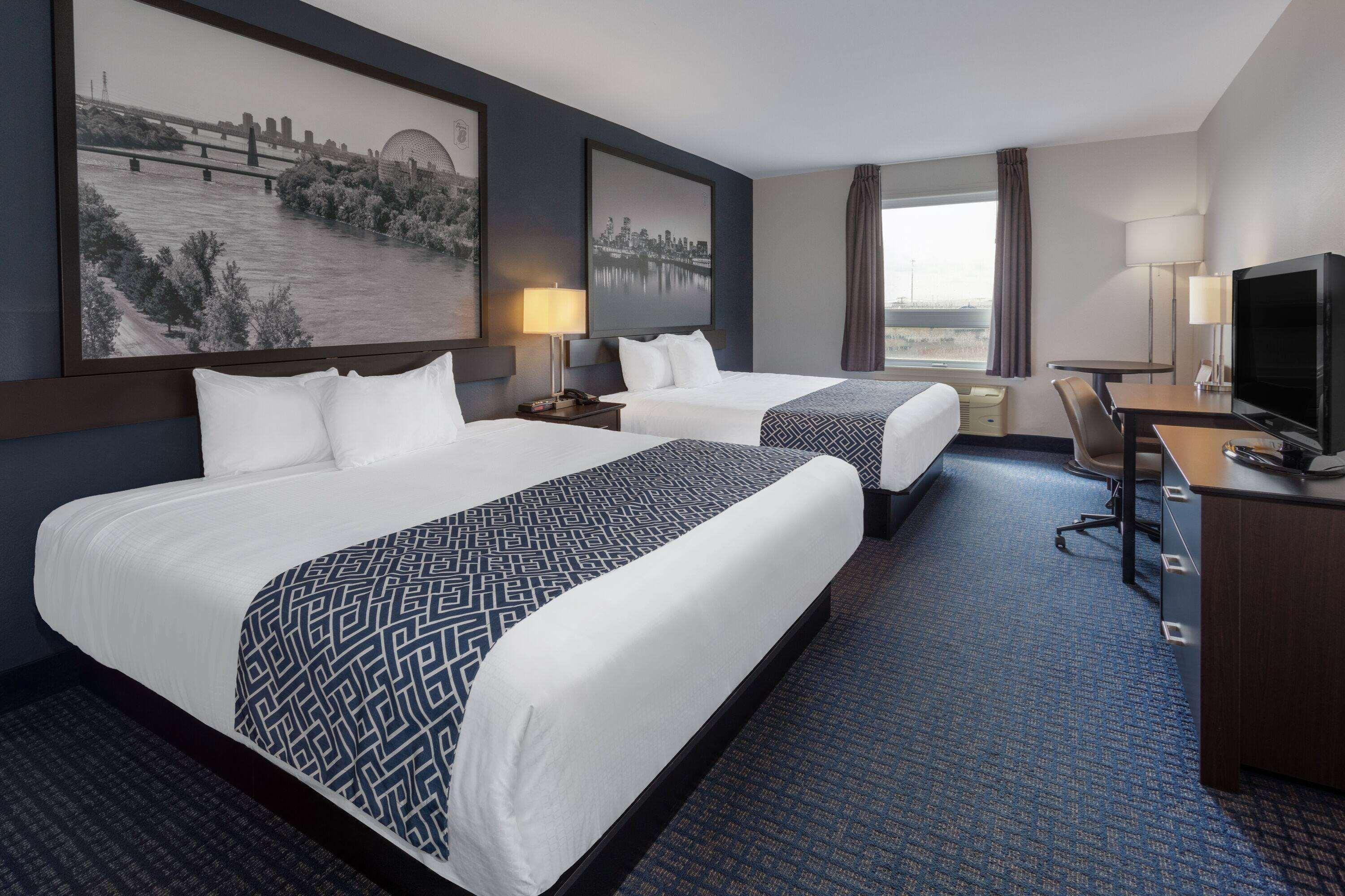 Quadruple Two King Beds