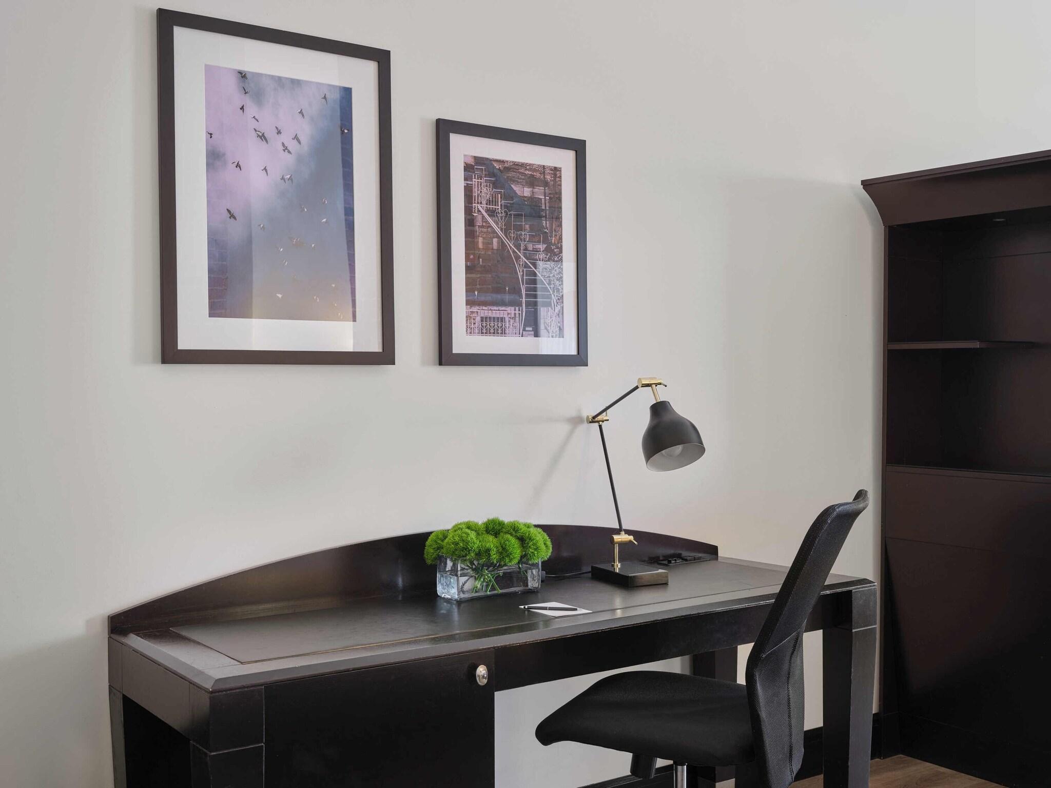 Junior Suite King Size Bed