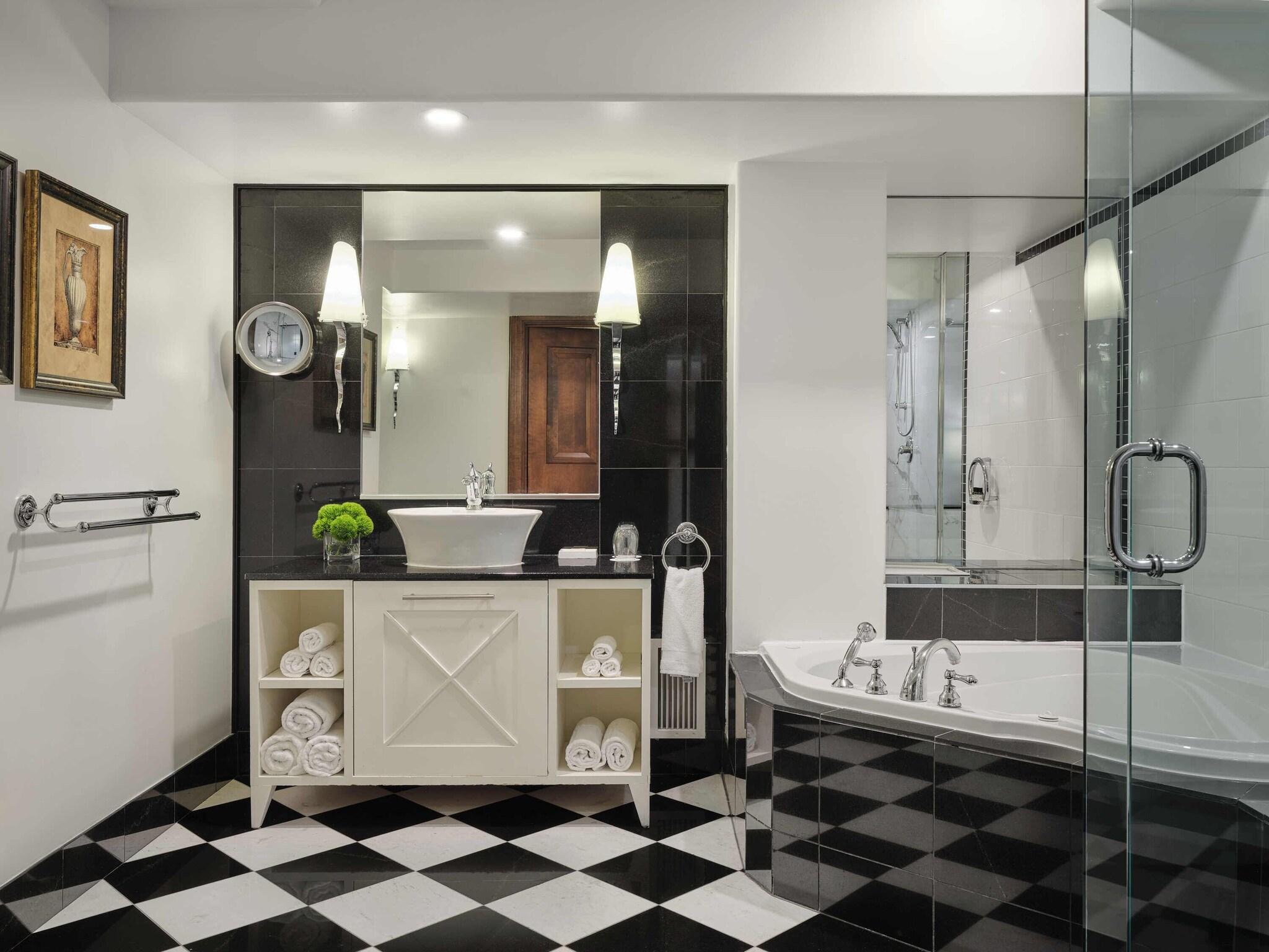 Suite Executive King Bed