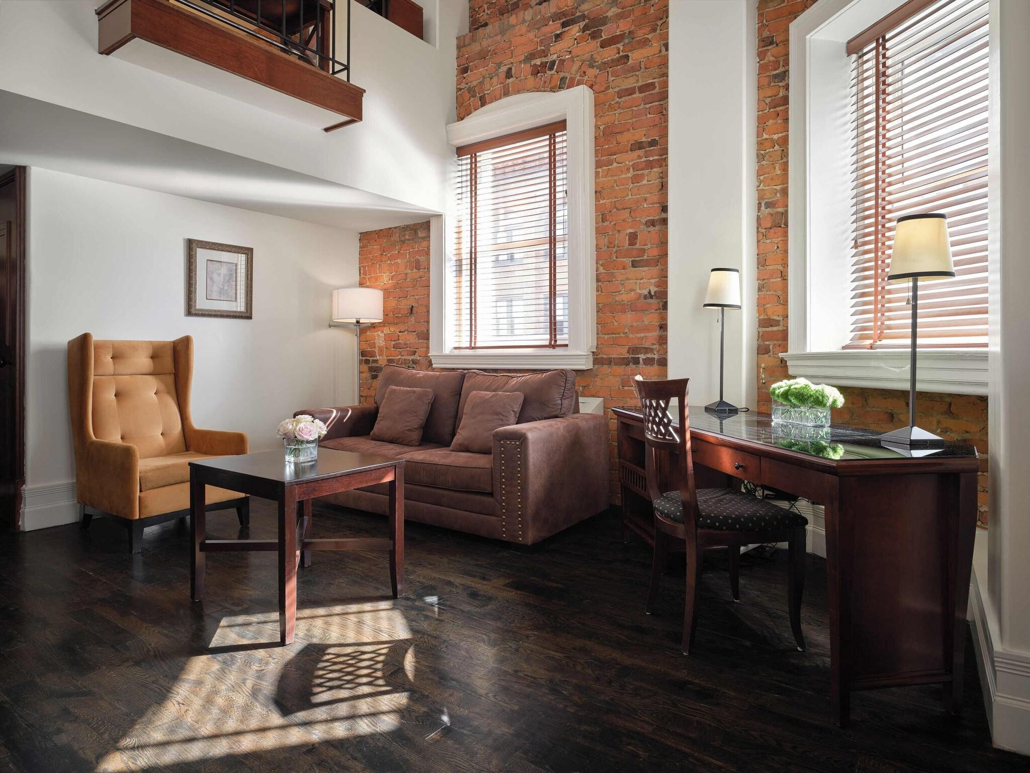 Suite Executive King Bed