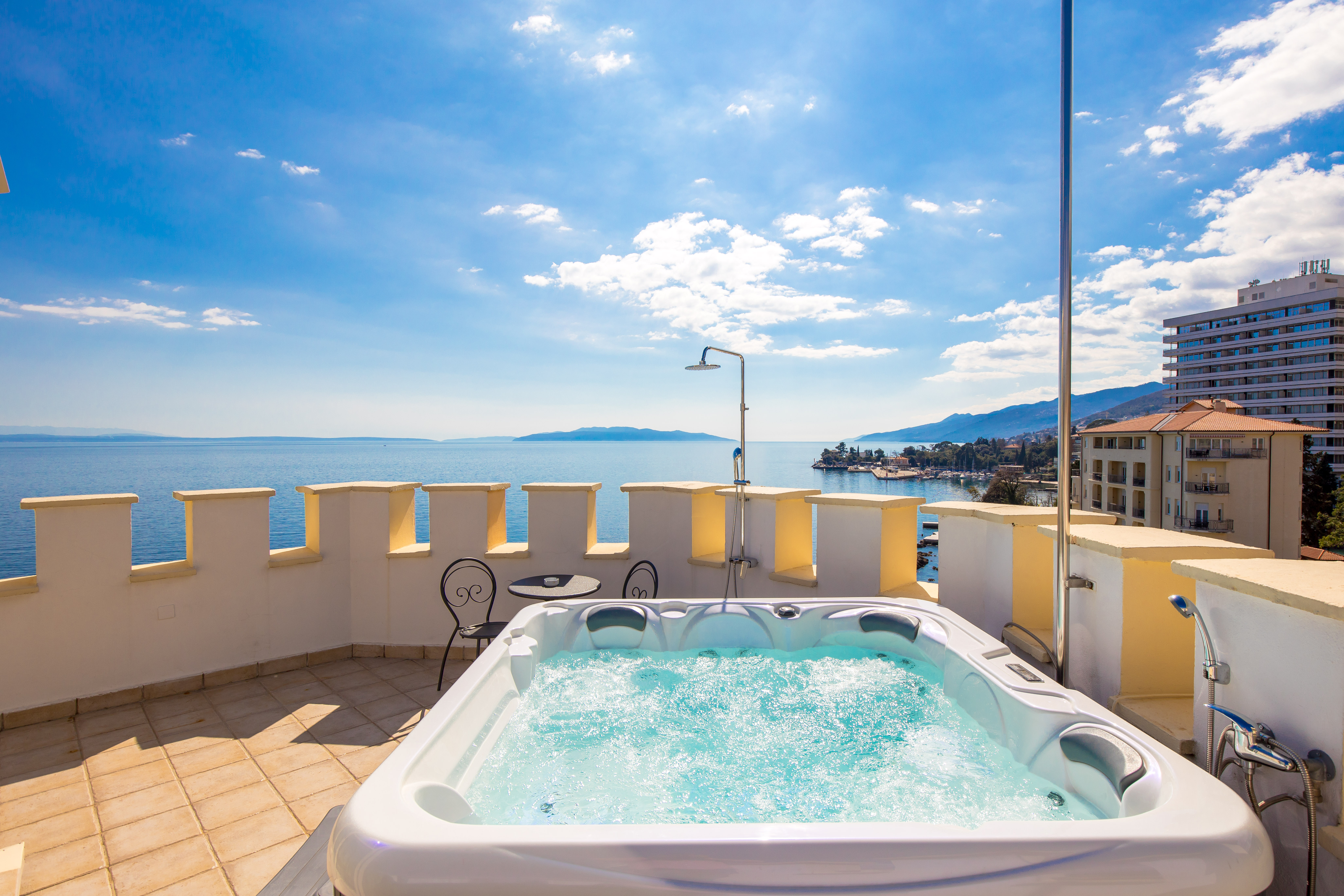 Suite Ocean Front Two Double Beds