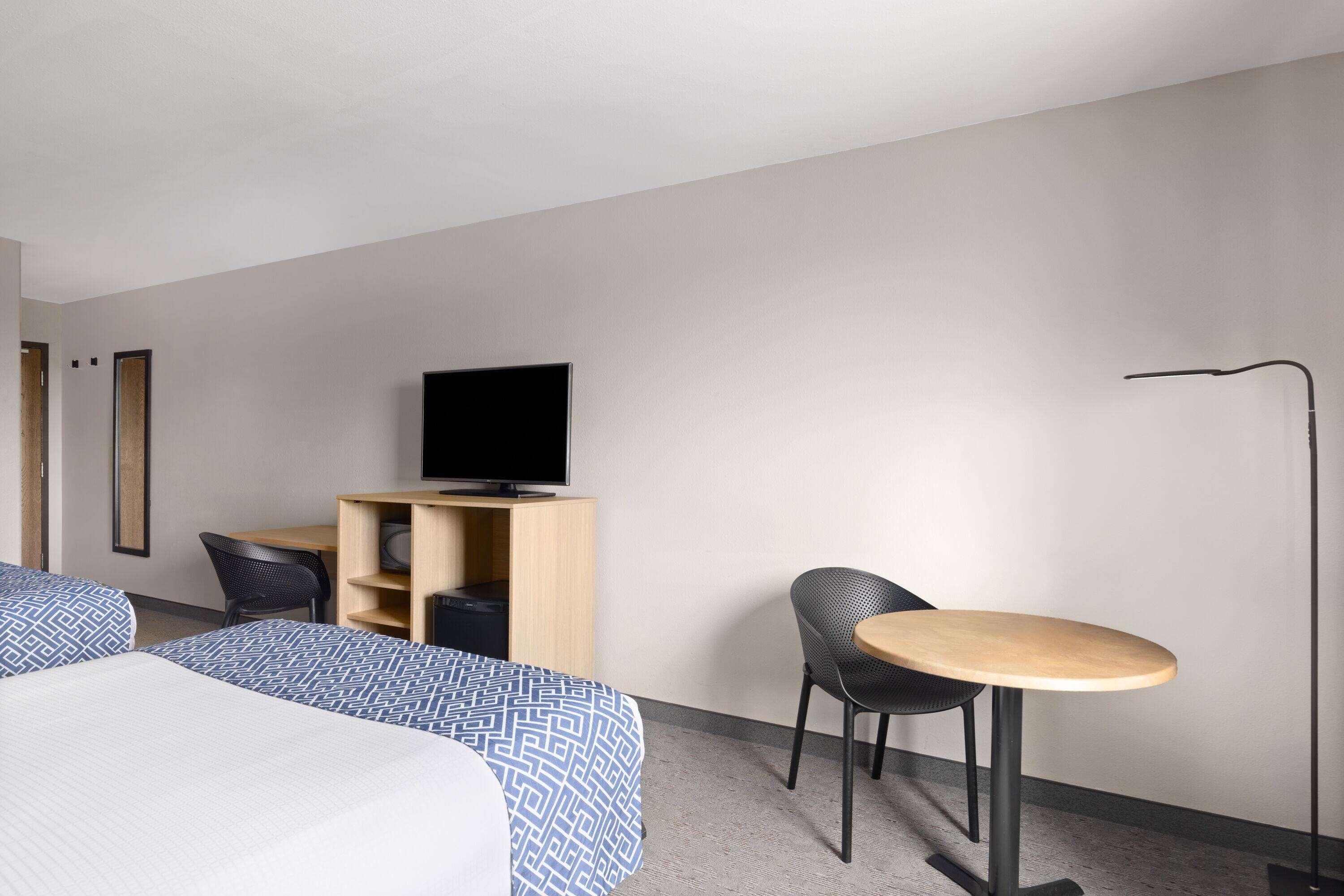 Quadruple Two Queen Beds