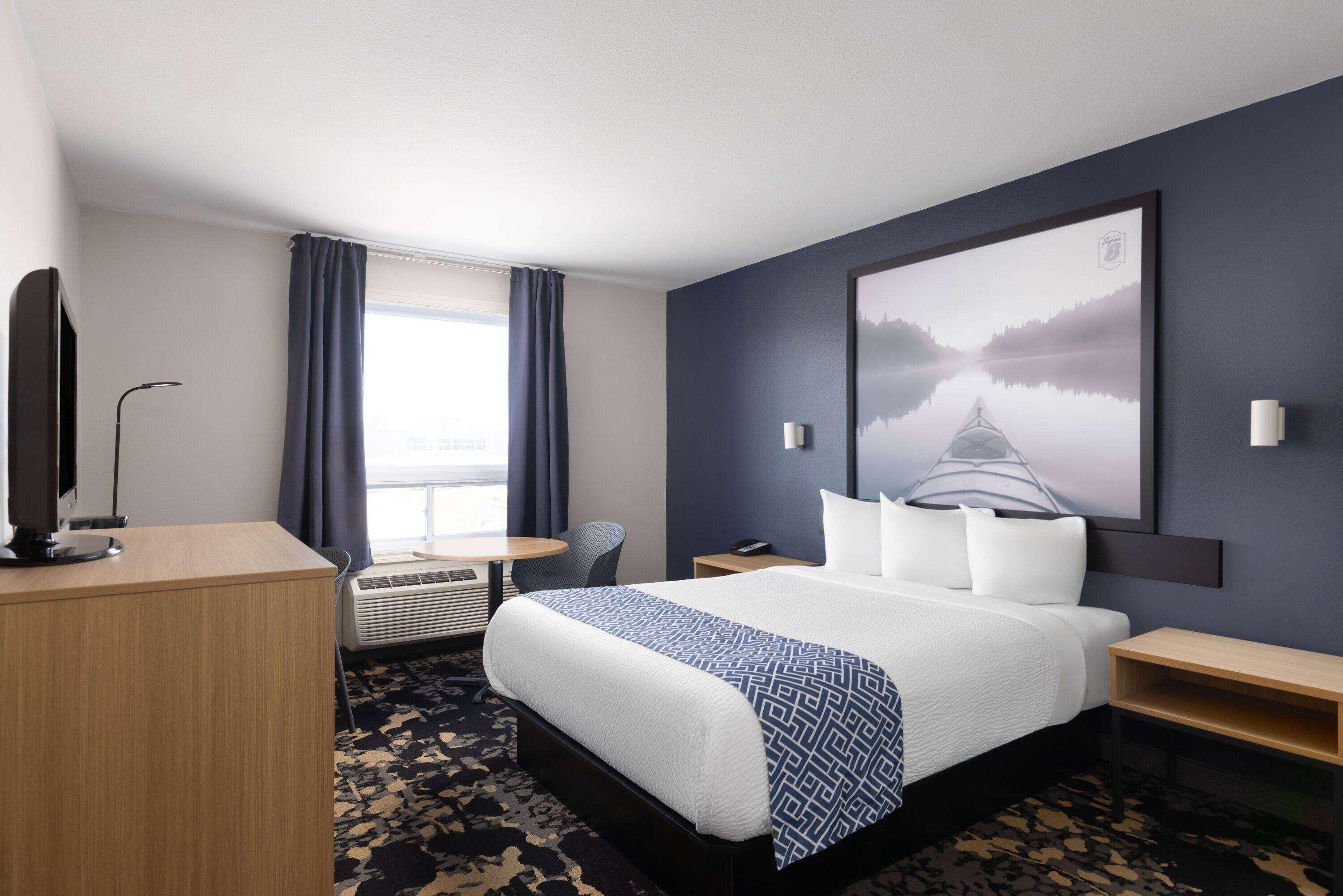 Double Queen Size Bed