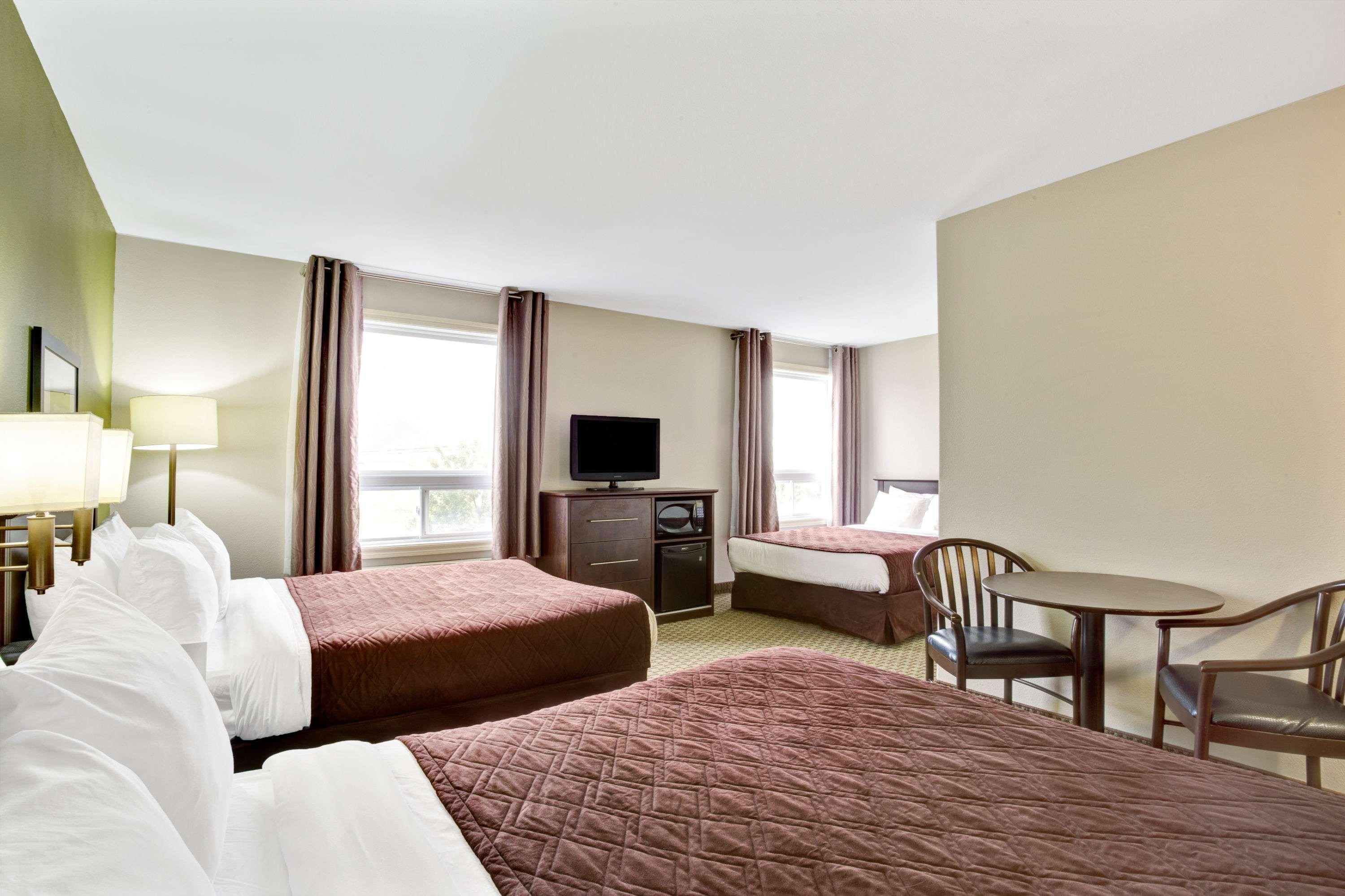 Suite Three Beds