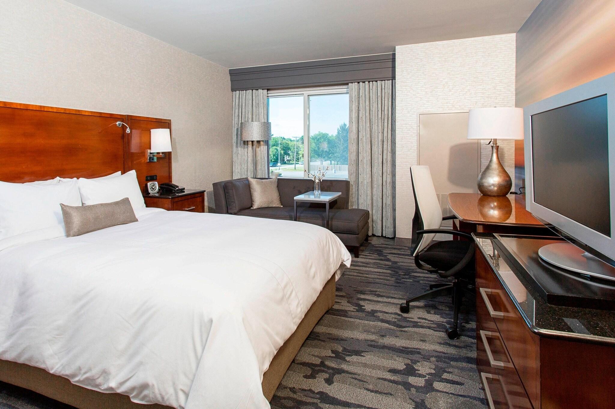 Double Queen Size Bed