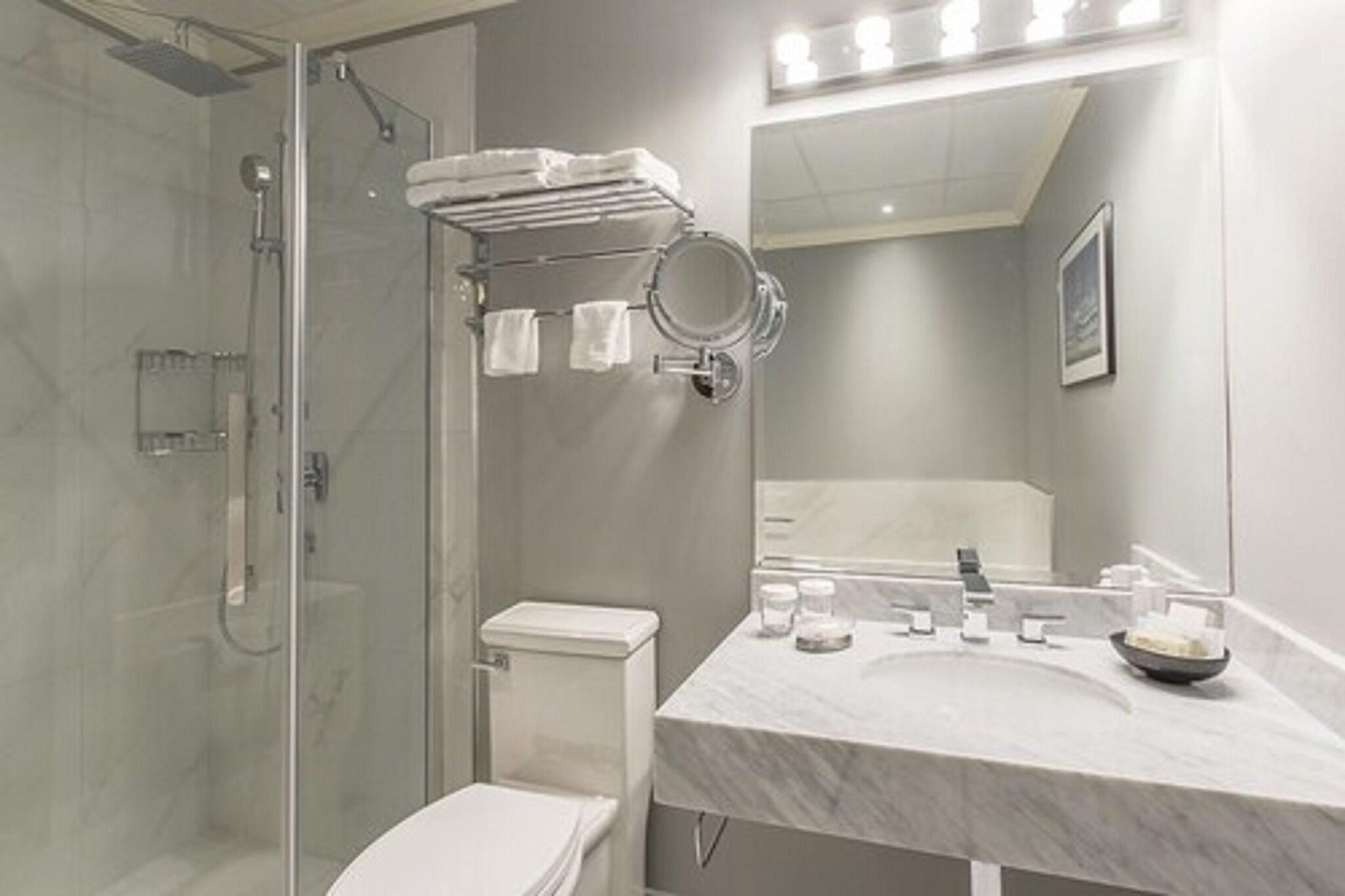 Double Premier King Bed