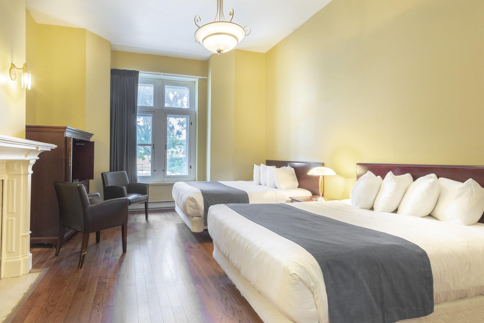 Double Classic Two Double Beds