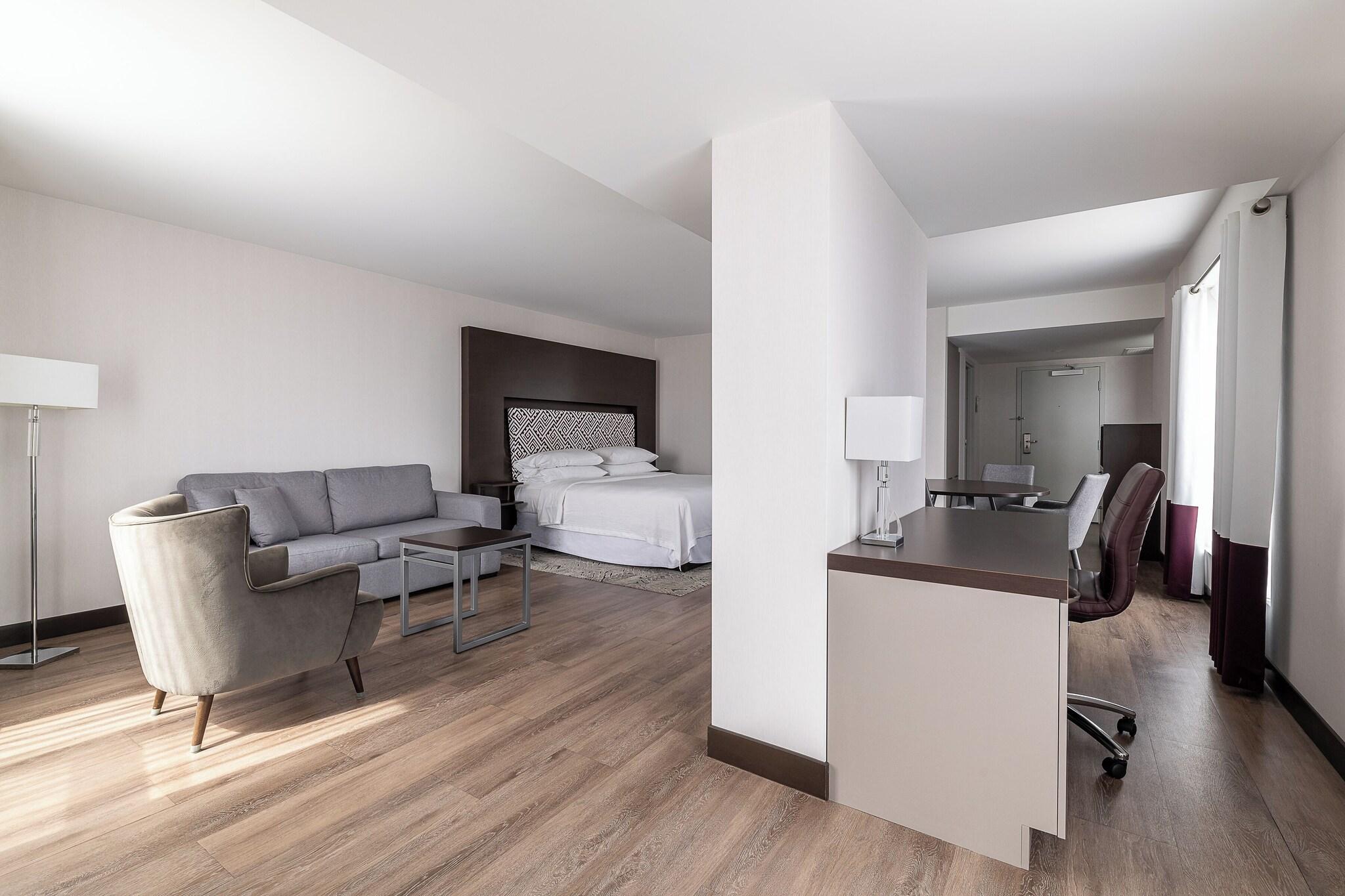 Junior Suite King Size Bed