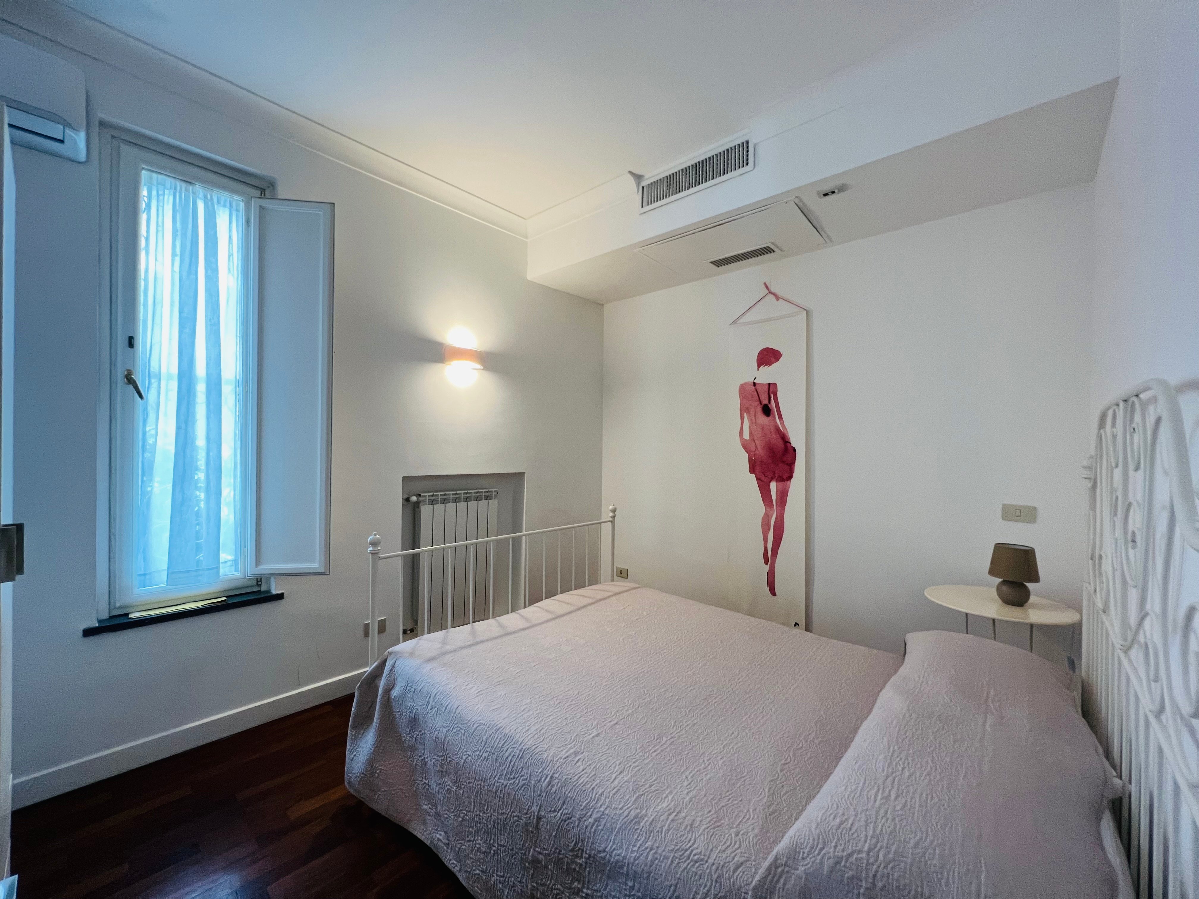 Apartment Two Bedrooms Two Bathrooms