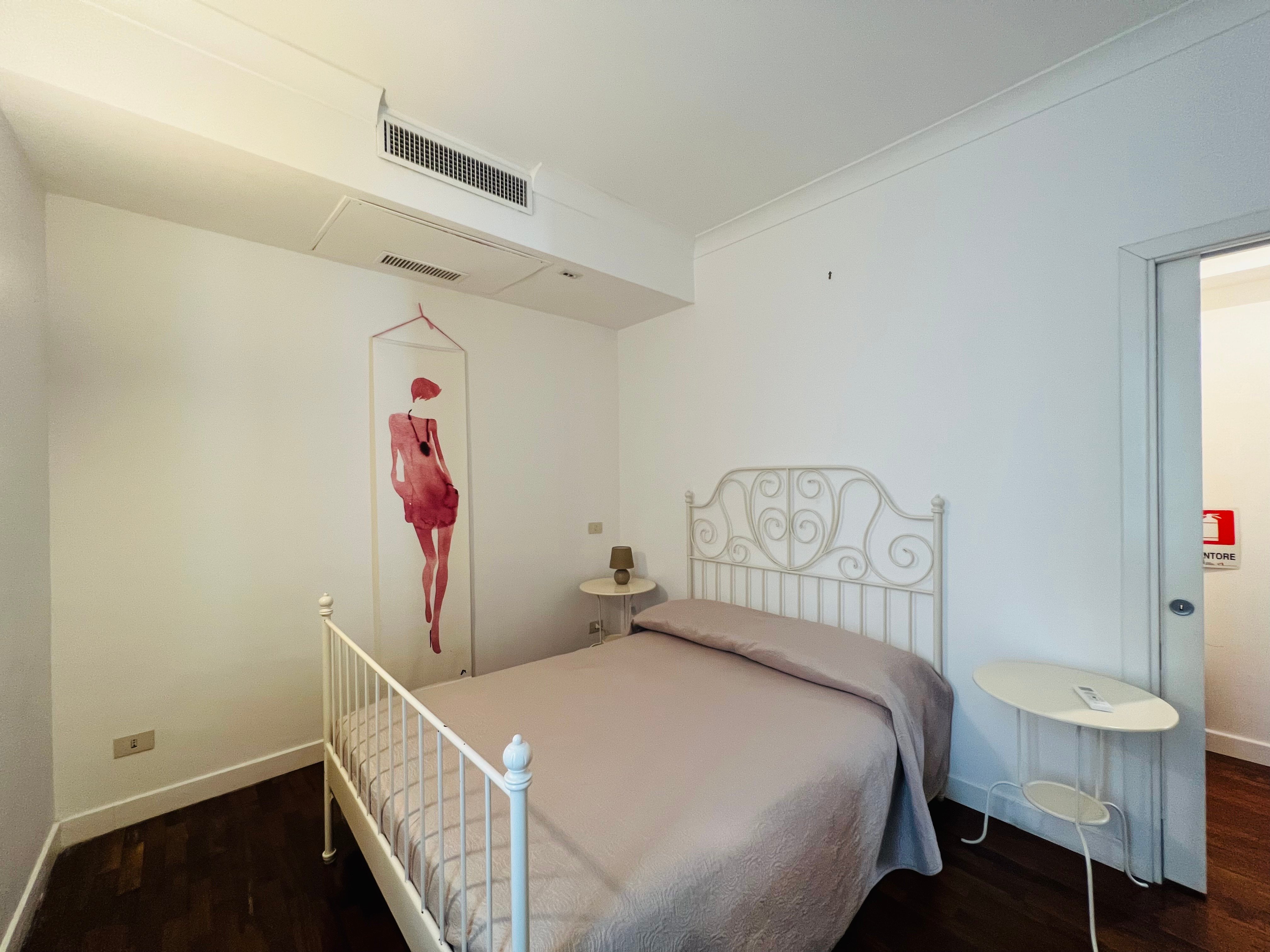 Apartment Two Bedrooms Two Bathrooms