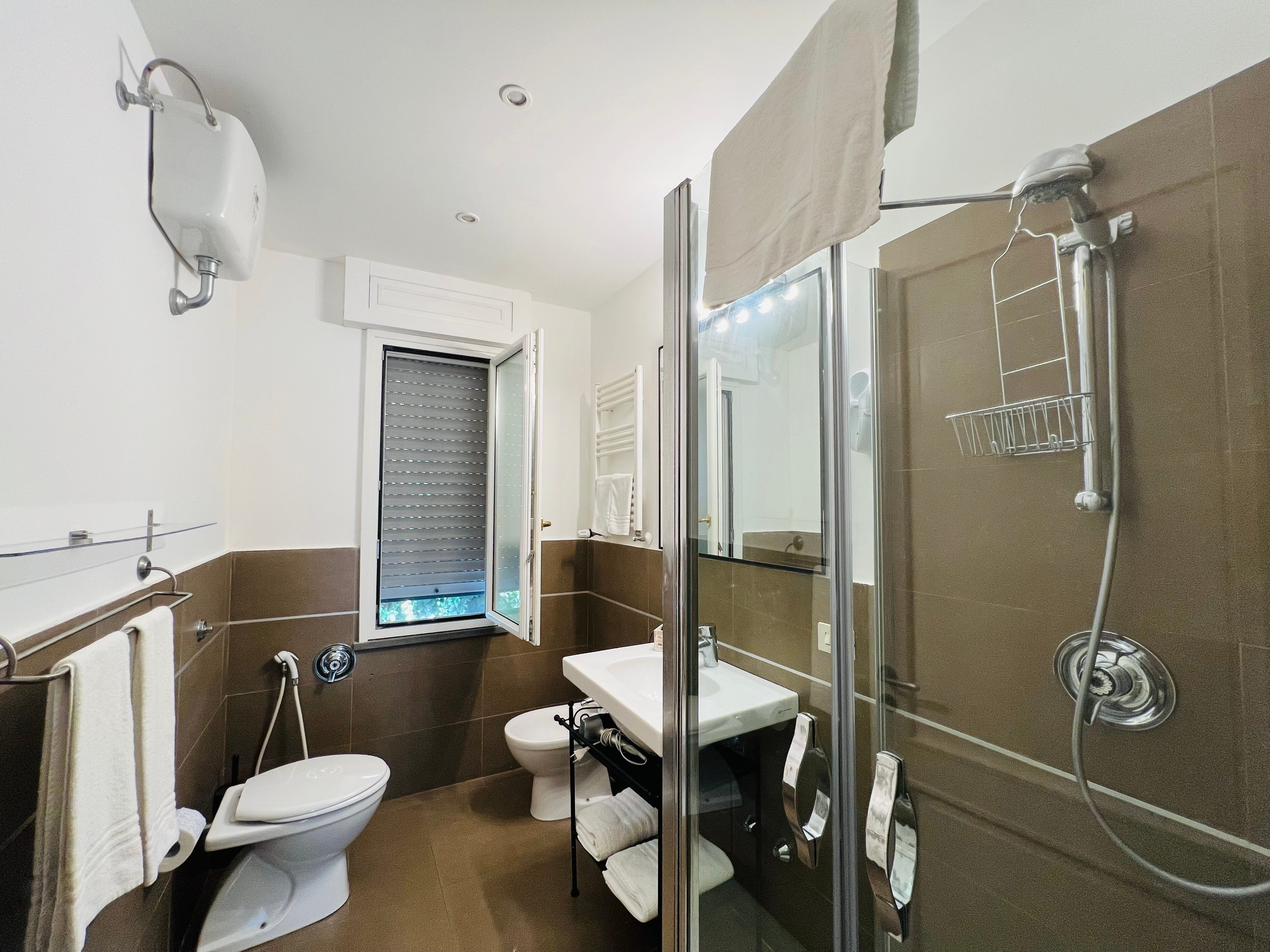 Apartment Two Bedrooms Two Bathrooms