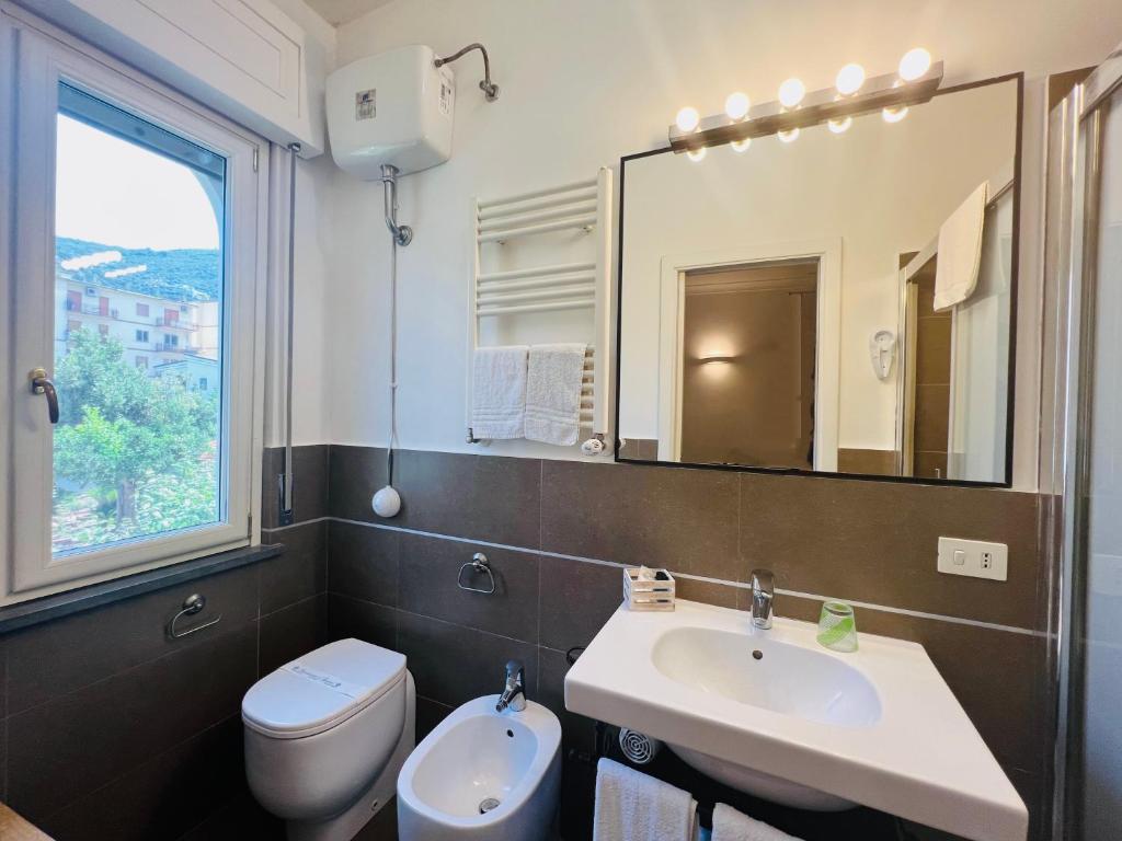 Double Queen Size Bed