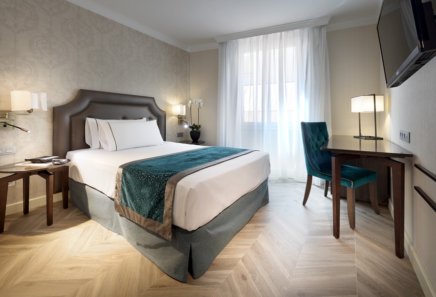 Double or Twin Deluxe