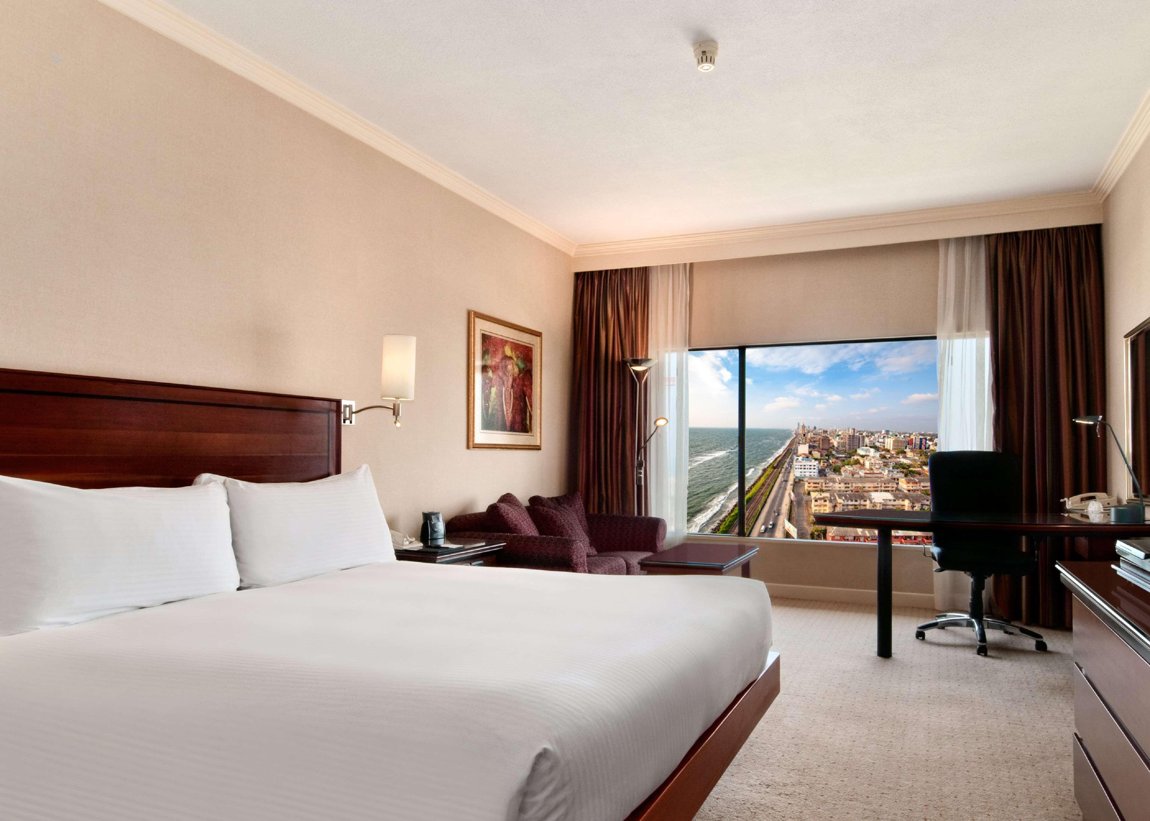 Double Deluxe King Bed