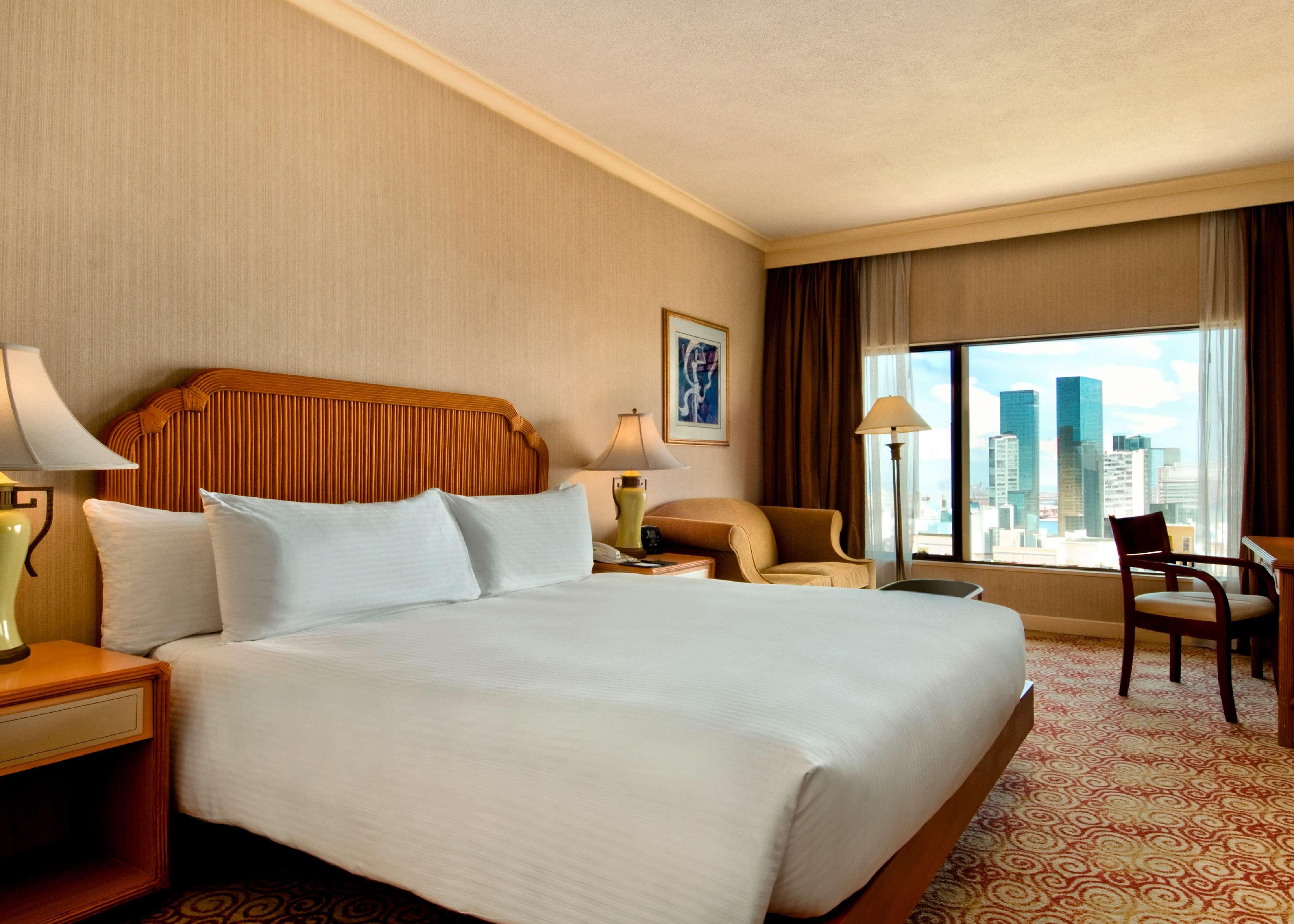 Double Guest Room King Bed