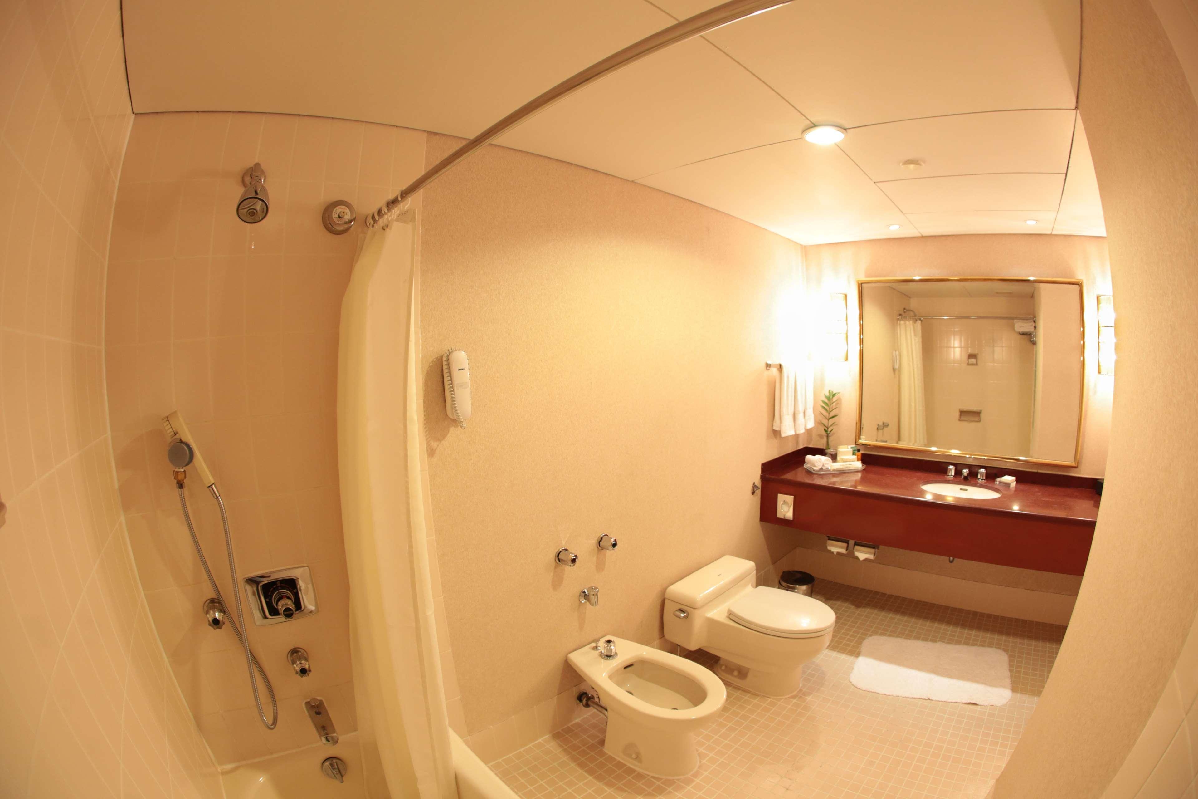 Suite Business King Bed