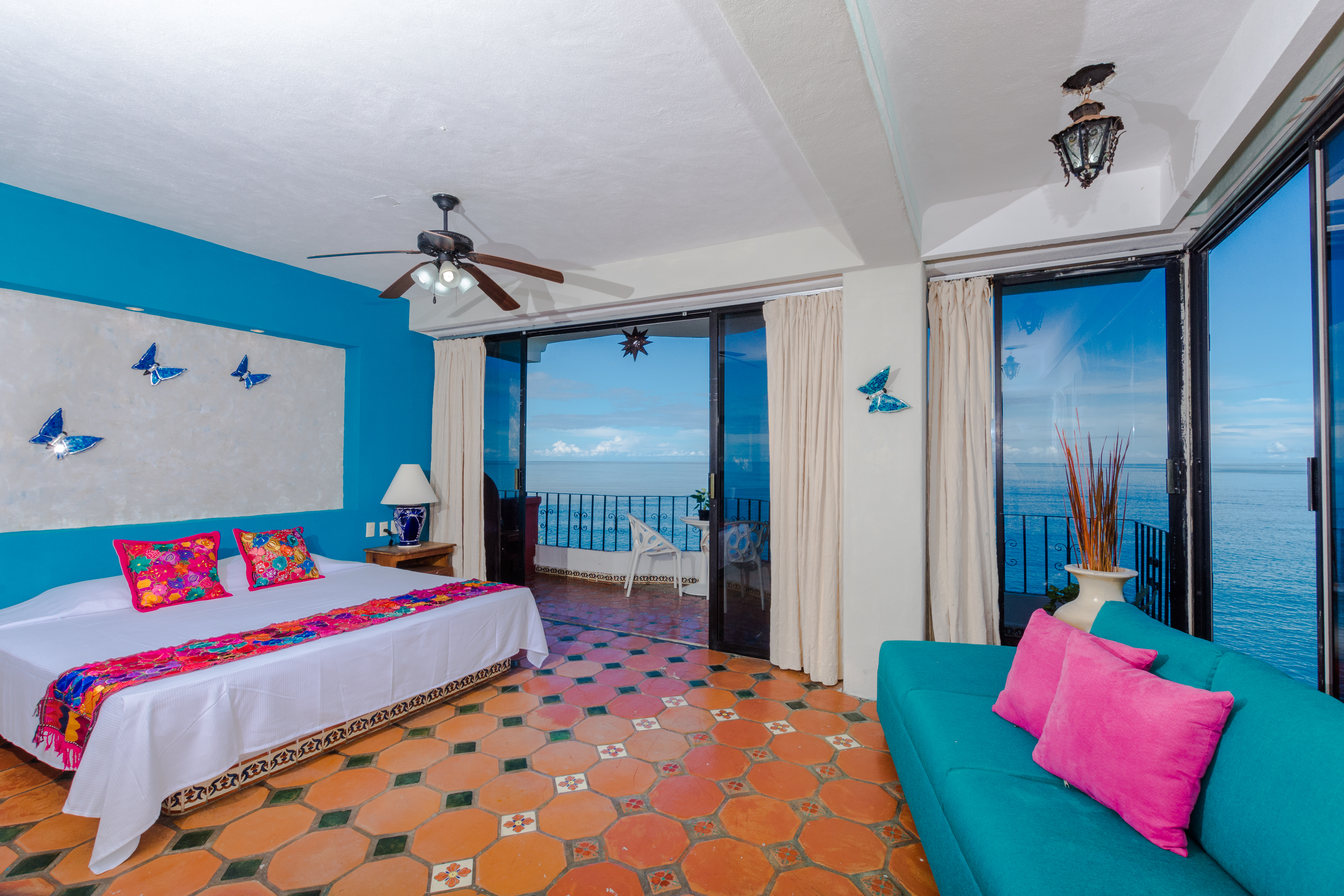 Junior Suite King Size Bed