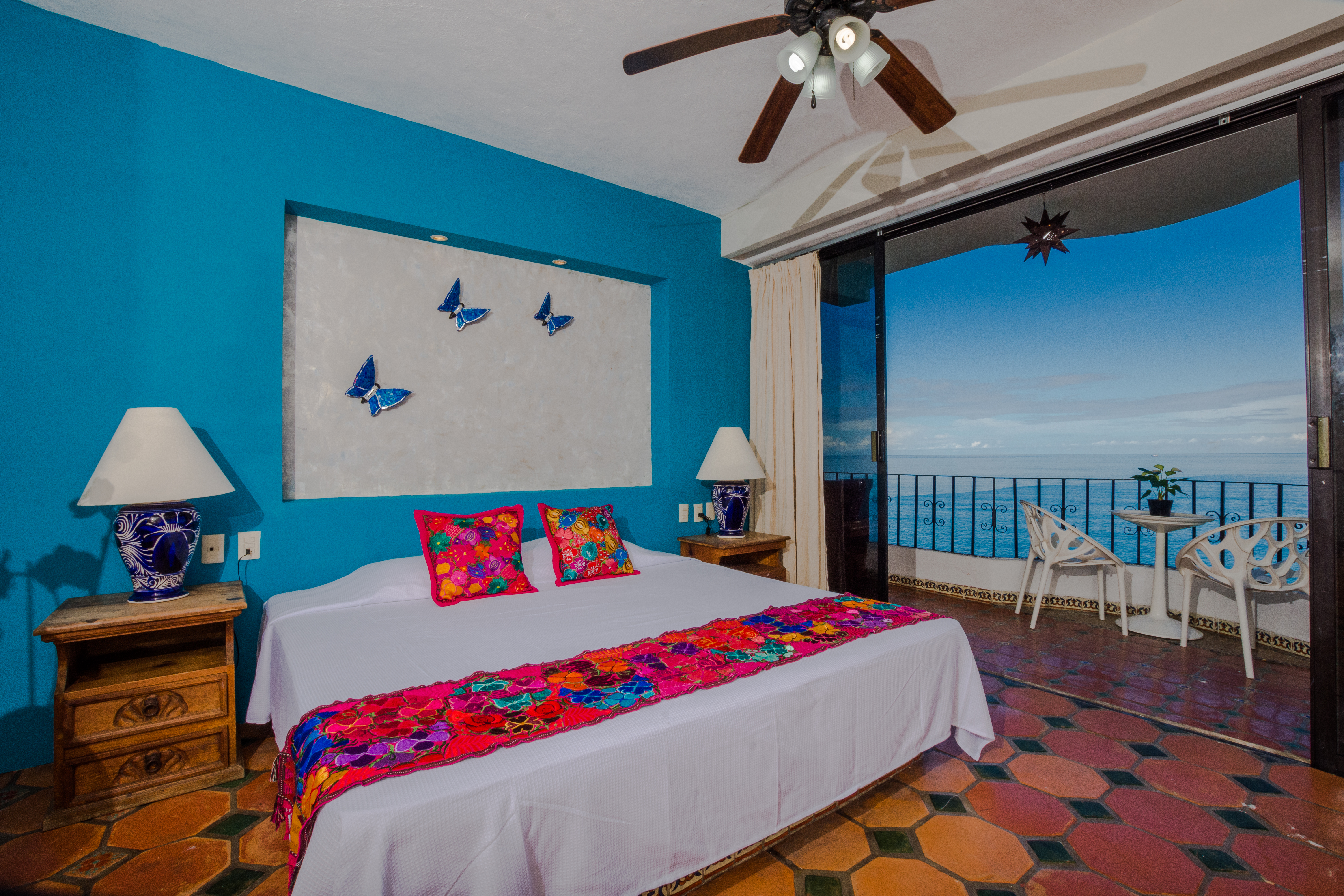 Junior Suite King Size Bed